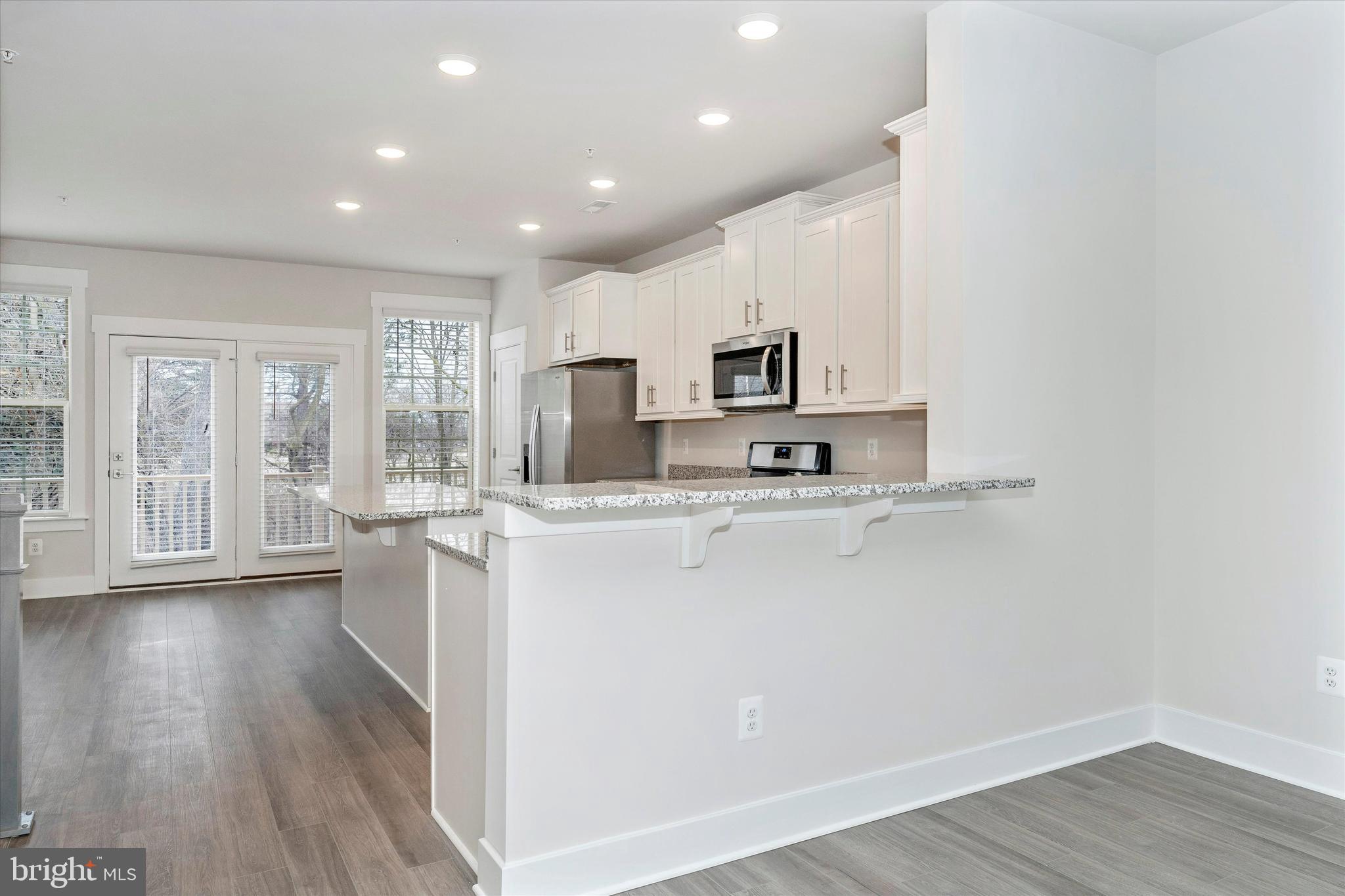 MACALLAN CROSSING - Residential Lease