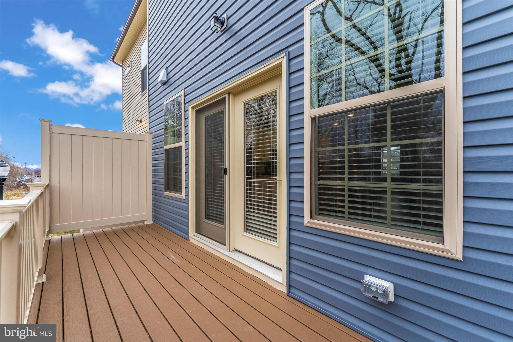 MACALLAN CROSSING - Residential Lease