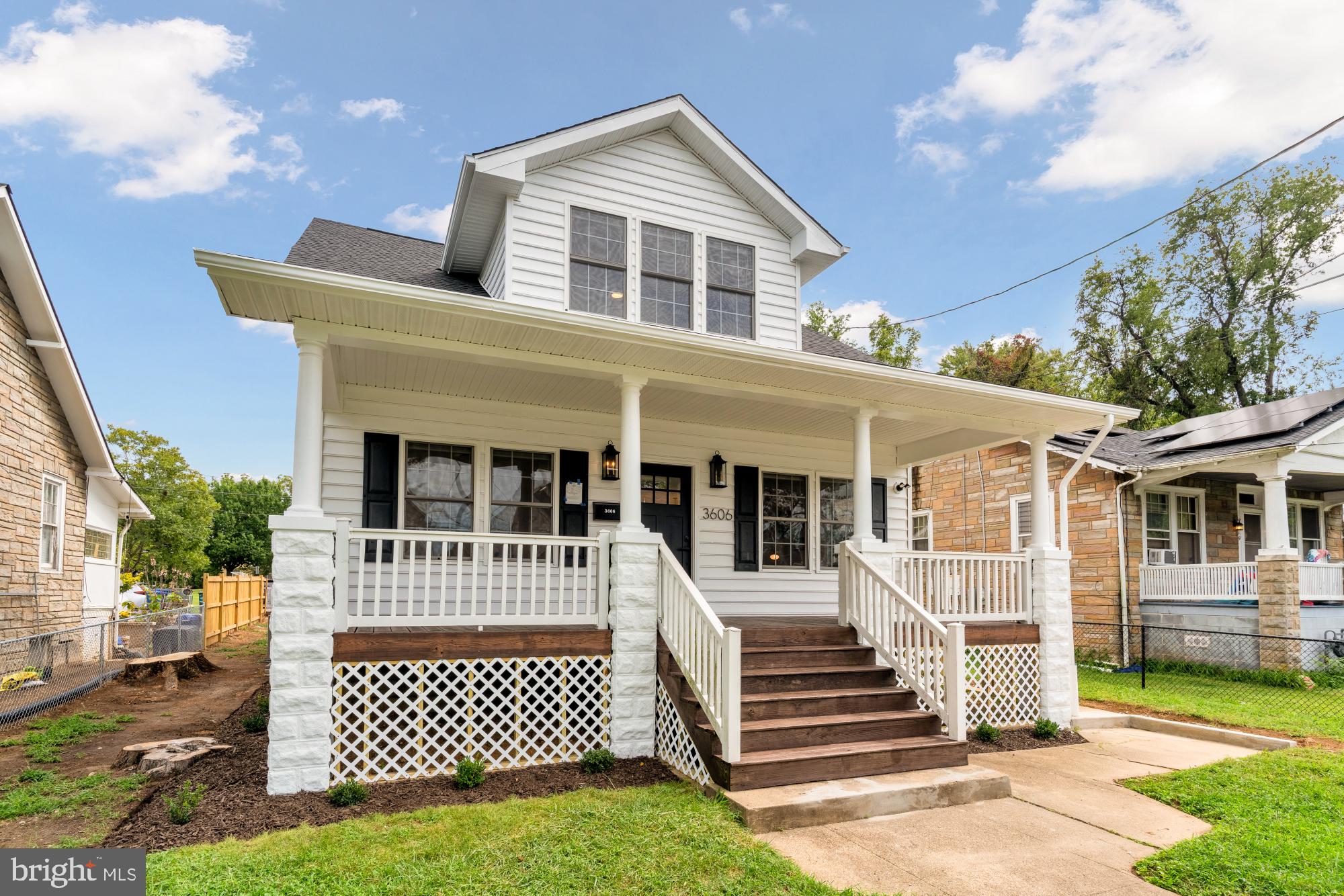 3606 BROTHERS PLACE SE