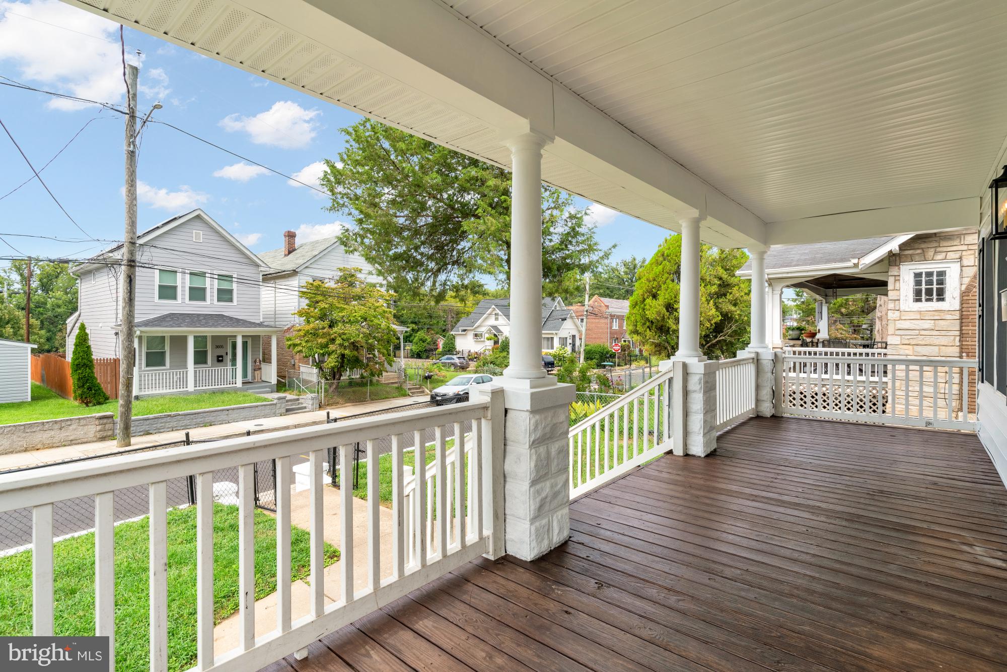 3606 BROTHERS PLACE SE