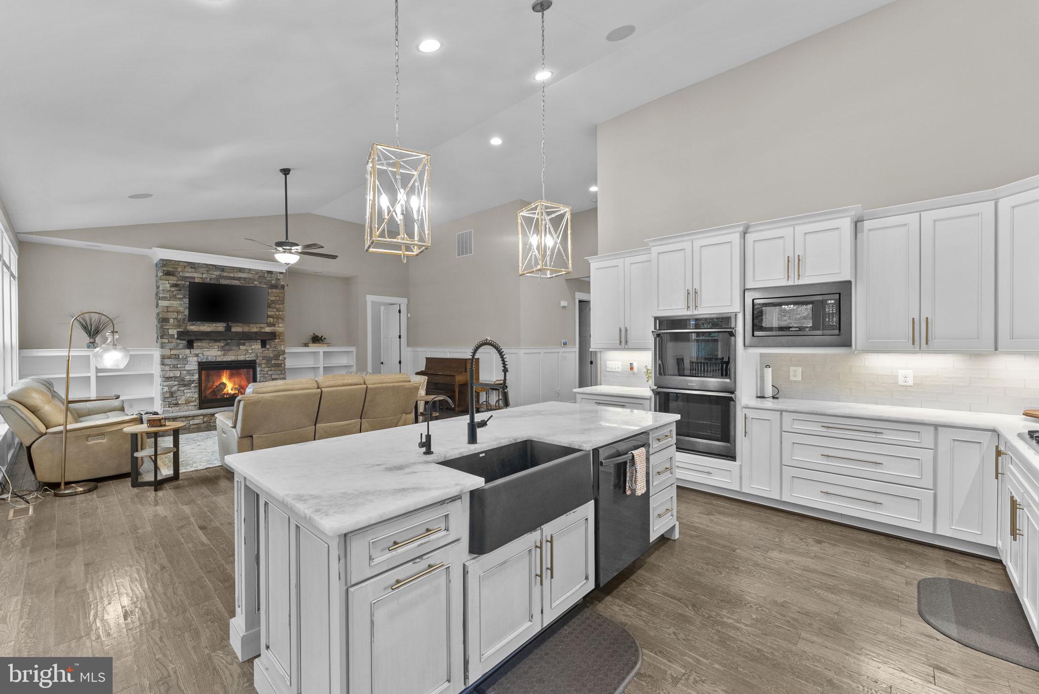 BROOKSIDE - Residential
