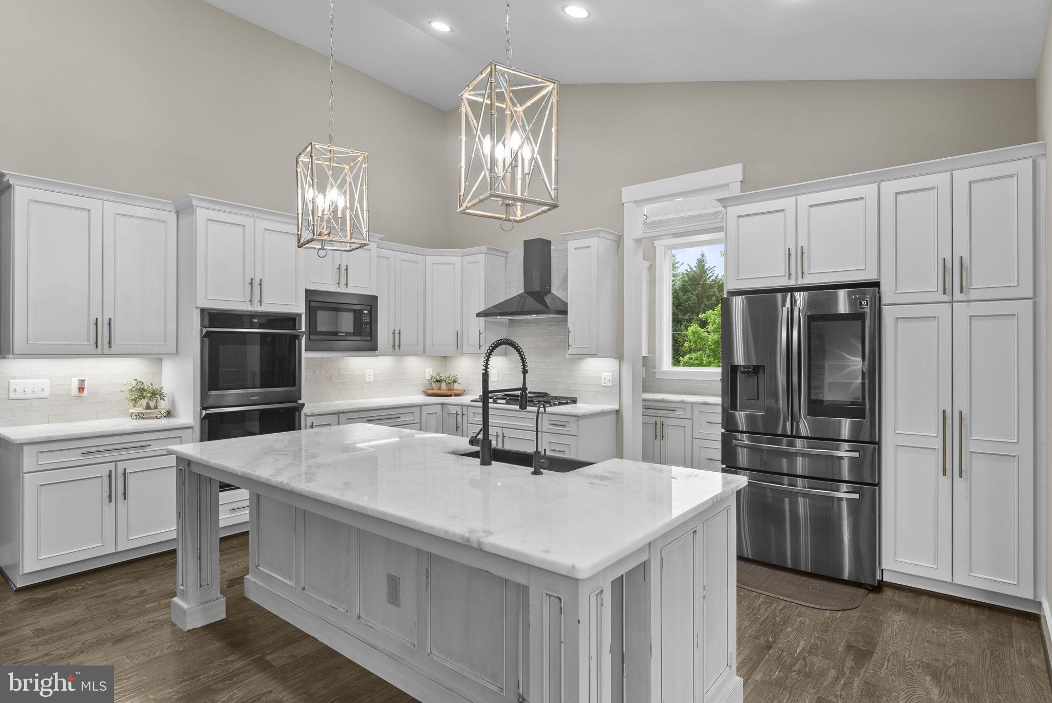BROOKSIDE - Residential