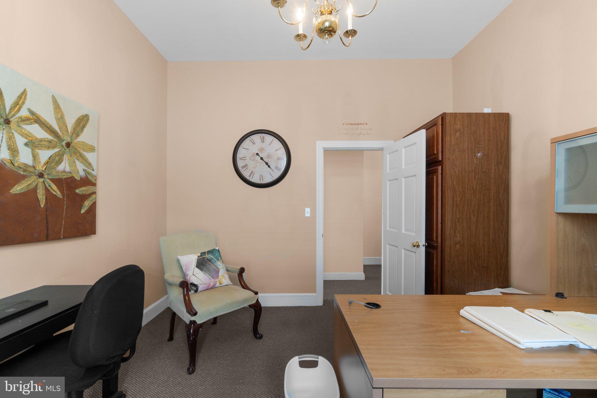 DOWNTOWN WESTMINSTER - Residential