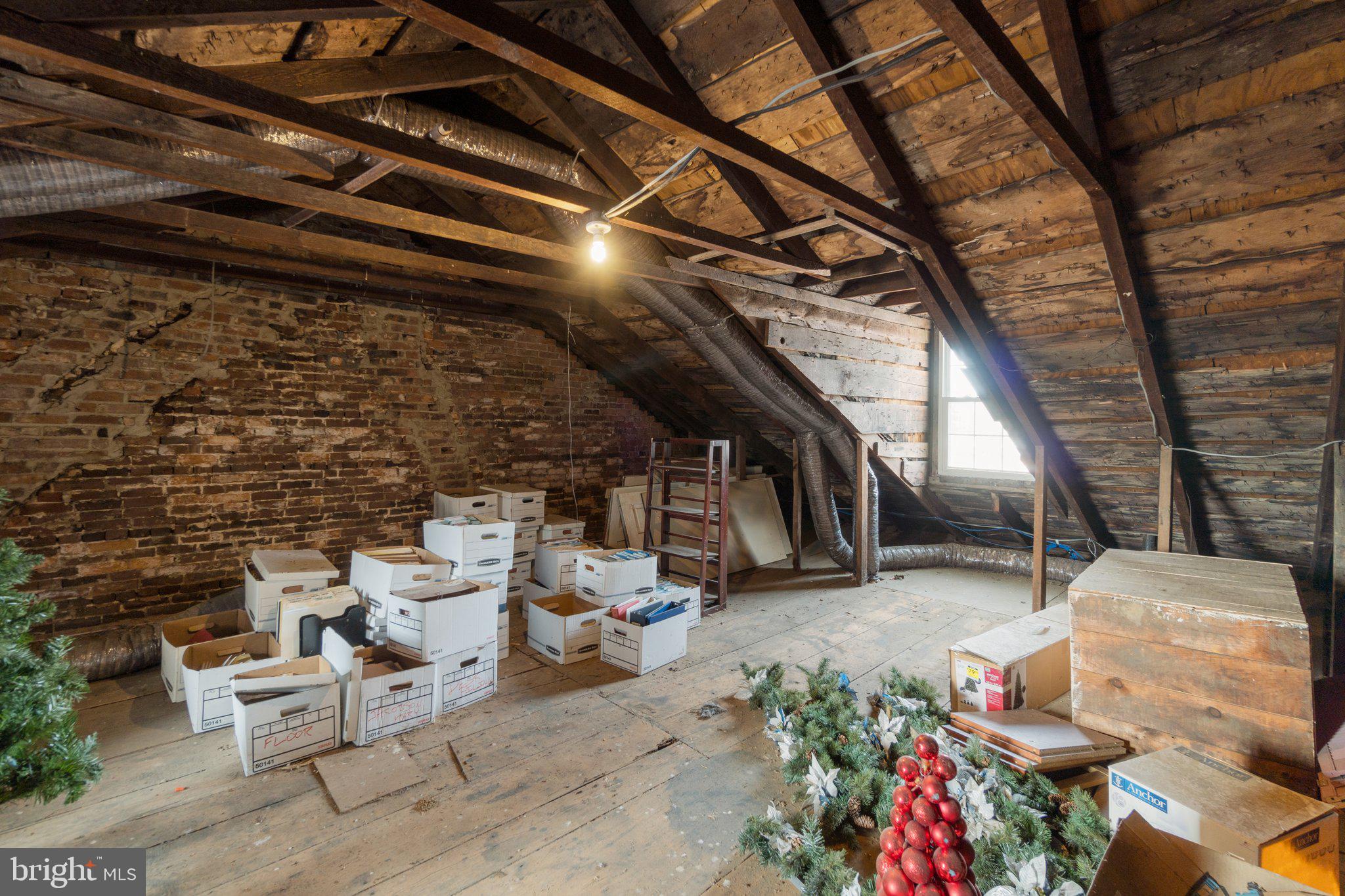 DOWNTOWN WESTMINSTER - Residential