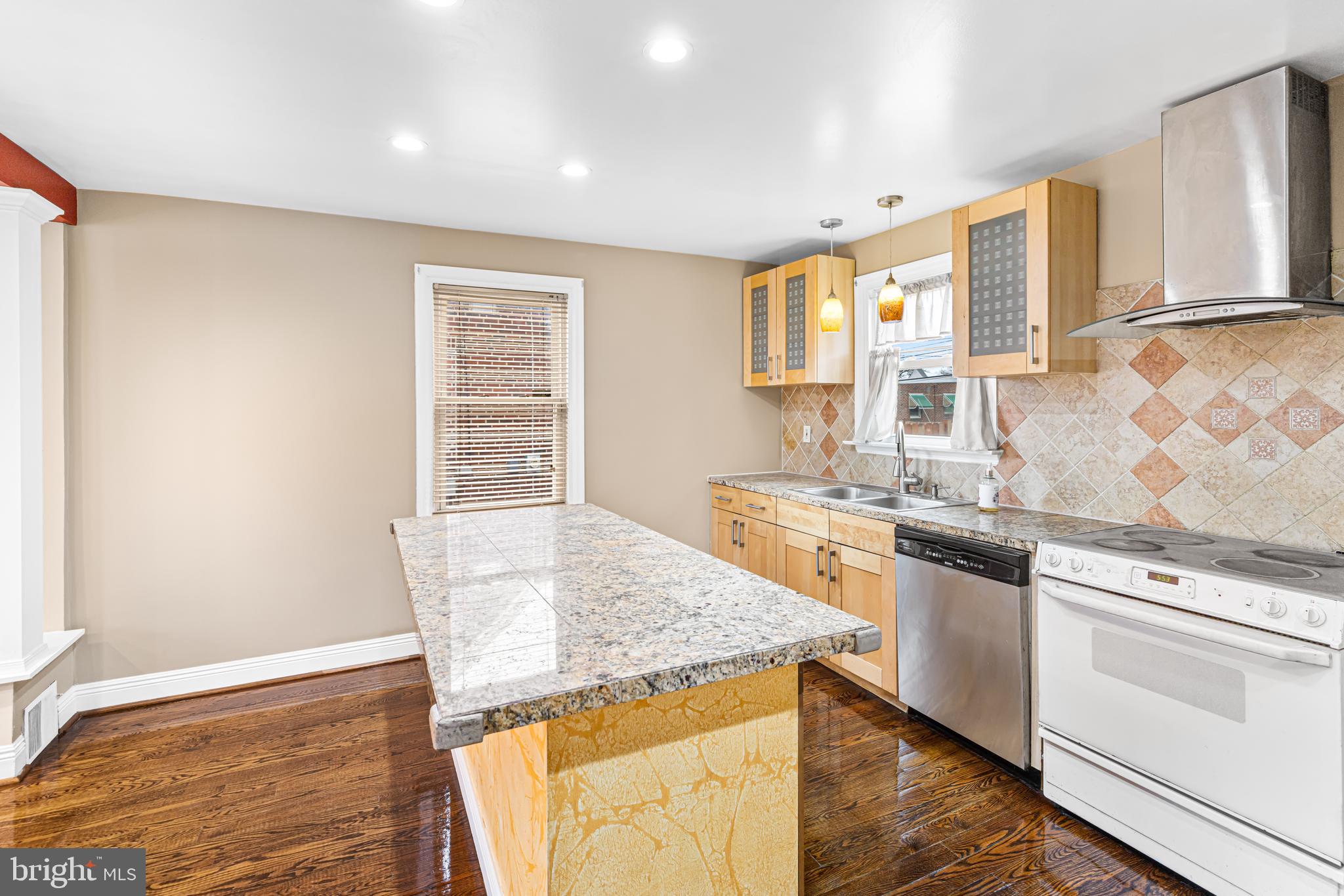 8109 BRADFORD STREET