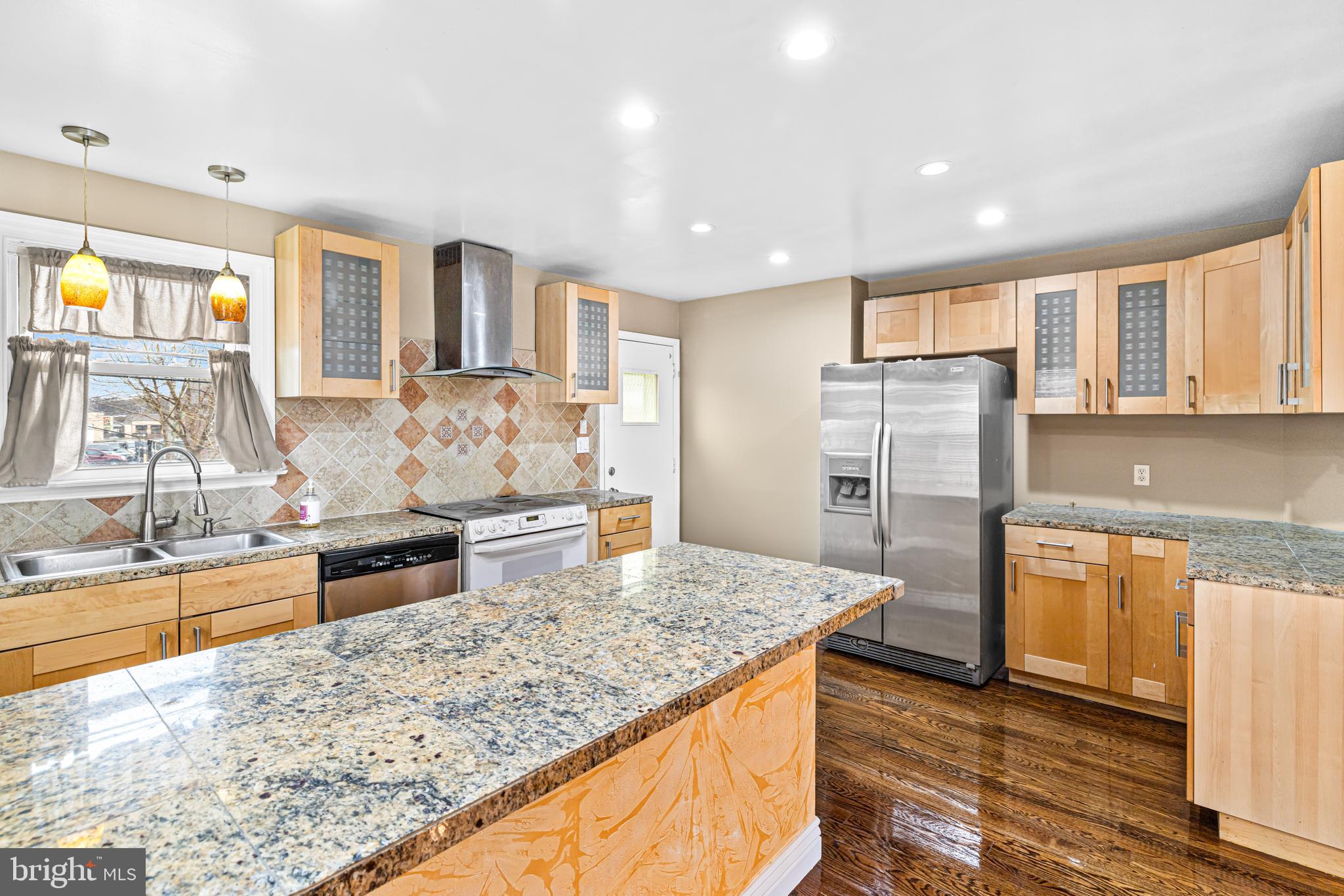 8109 BRADFORD STREET