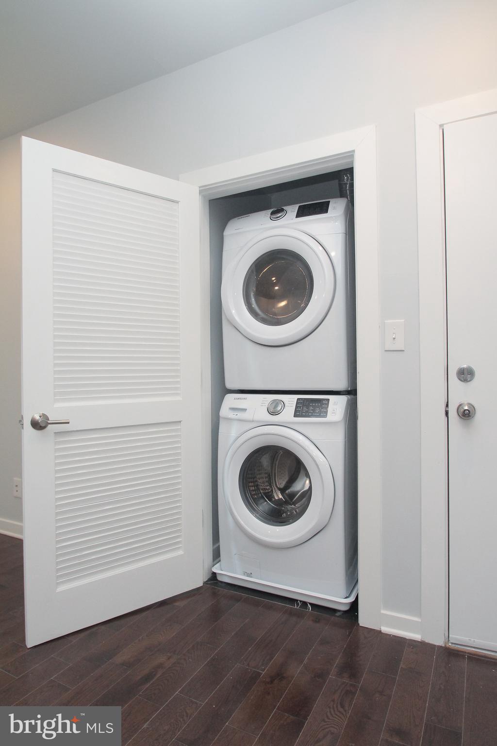 MANTUA - Residential Lease