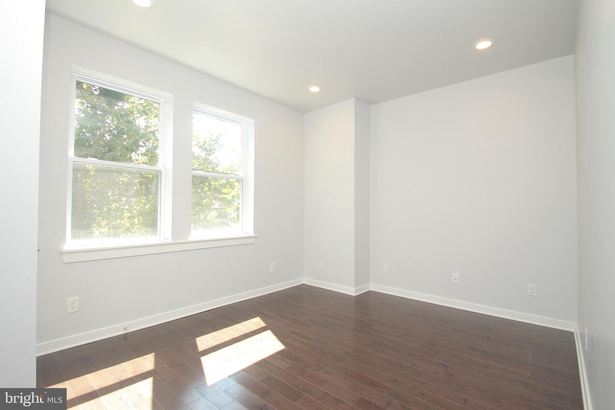 MANTUA - Residential Lease