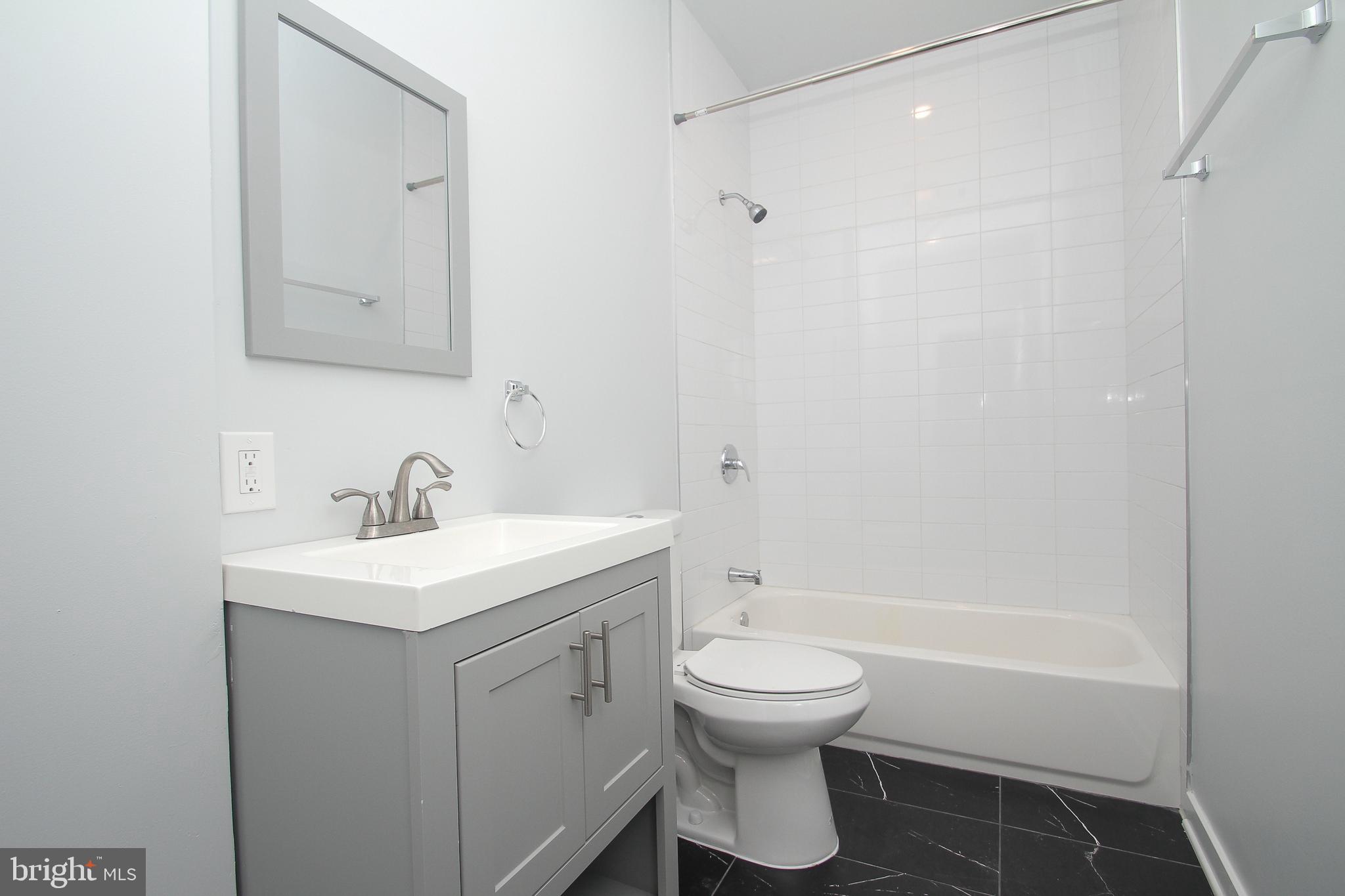 MANTUA - Residential Lease