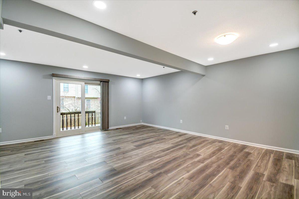 INDIAN CREEK - Residential