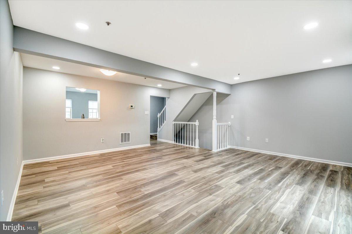 INDIAN CREEK - Residential