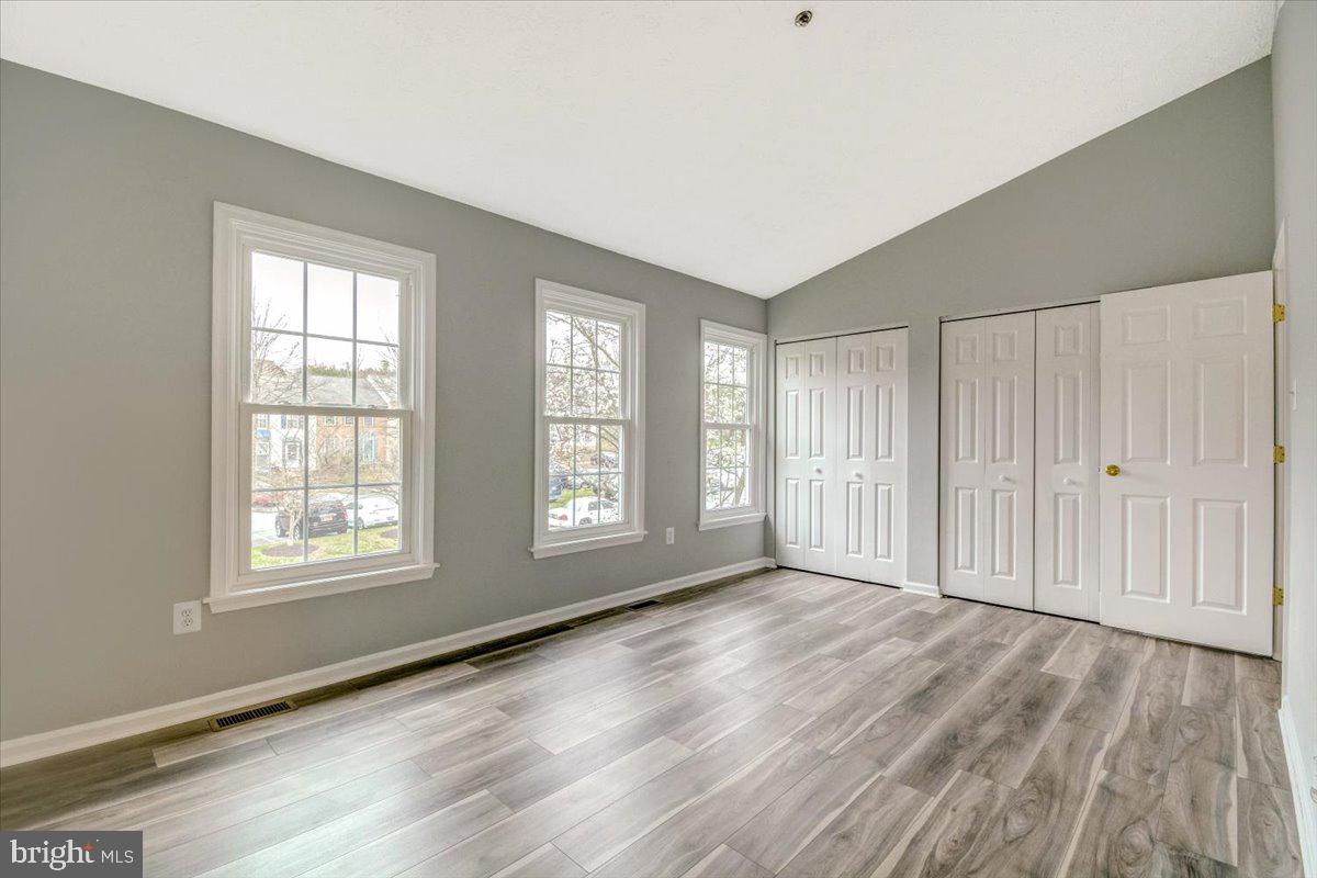 INDIAN CREEK - Residential