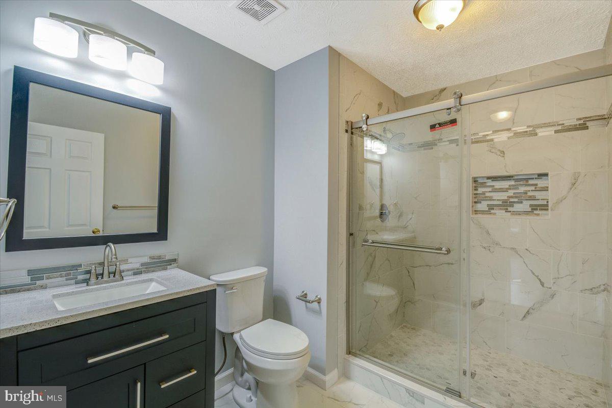 INDIAN CREEK - Residential