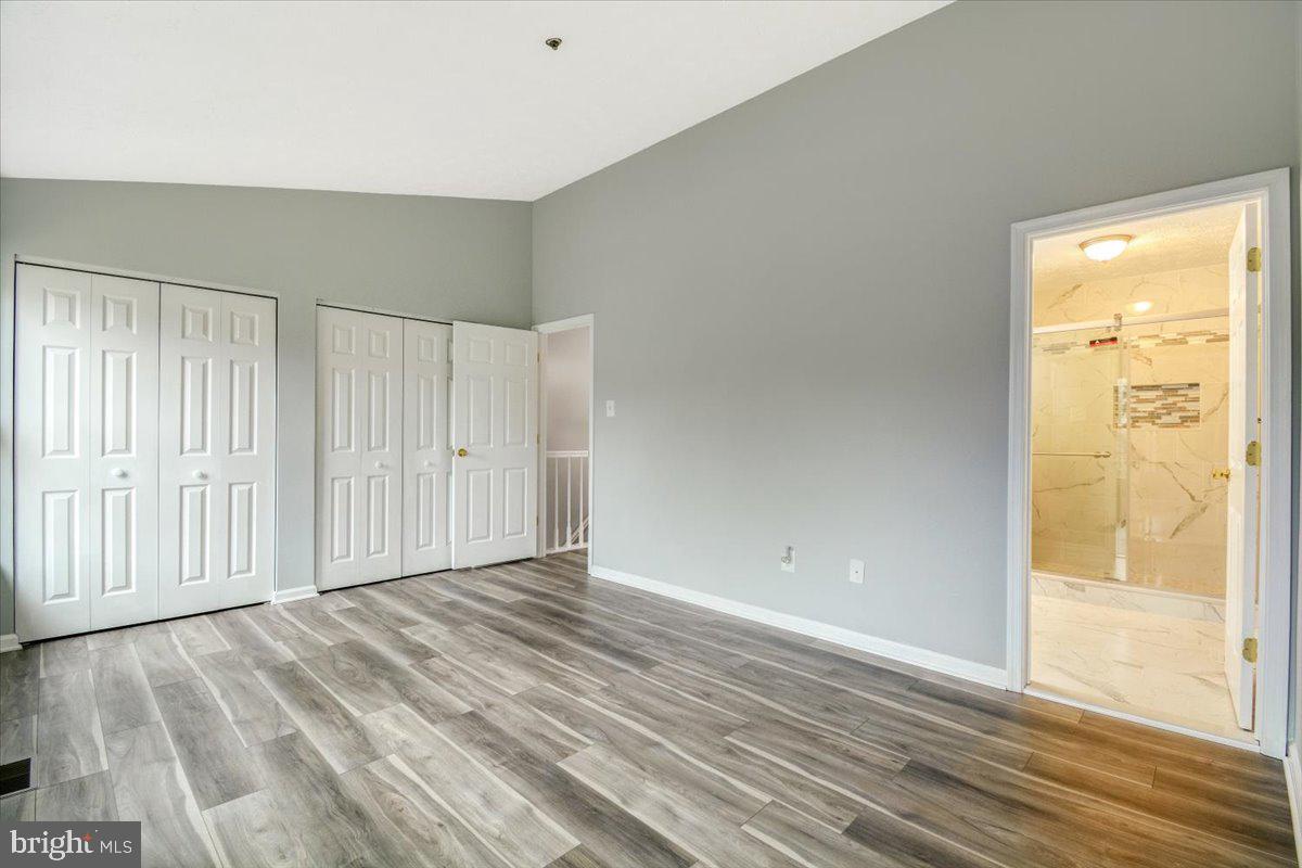 INDIAN CREEK - Residential