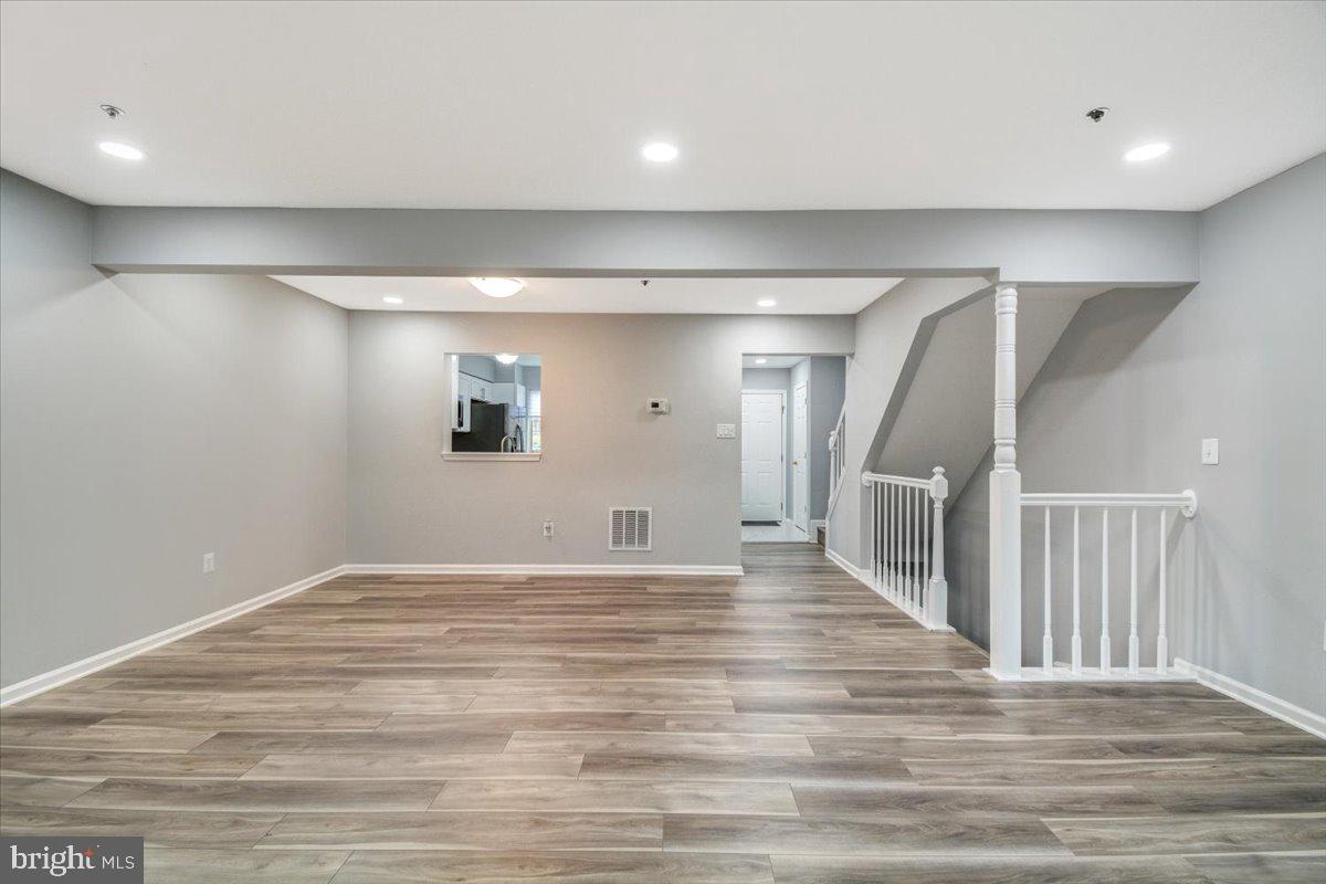 INDIAN CREEK - Residential