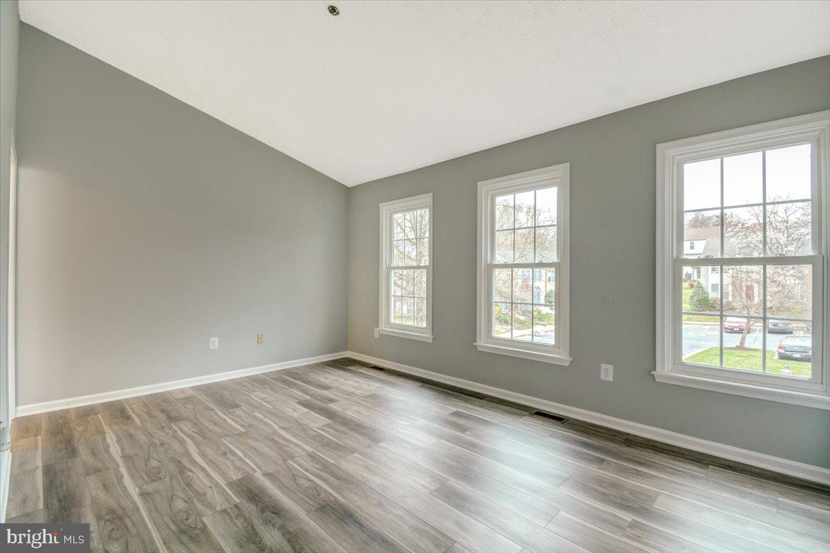 INDIAN CREEK - Residential