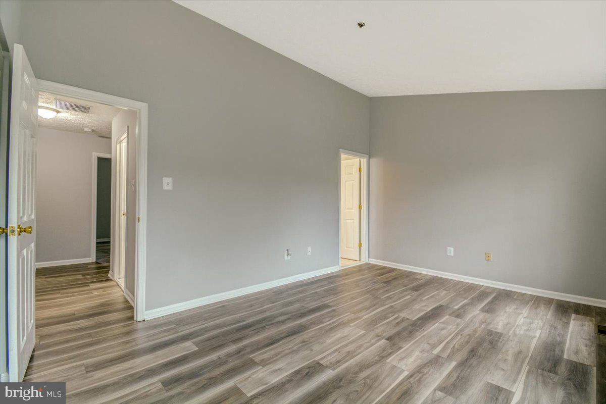 INDIAN CREEK - Residential