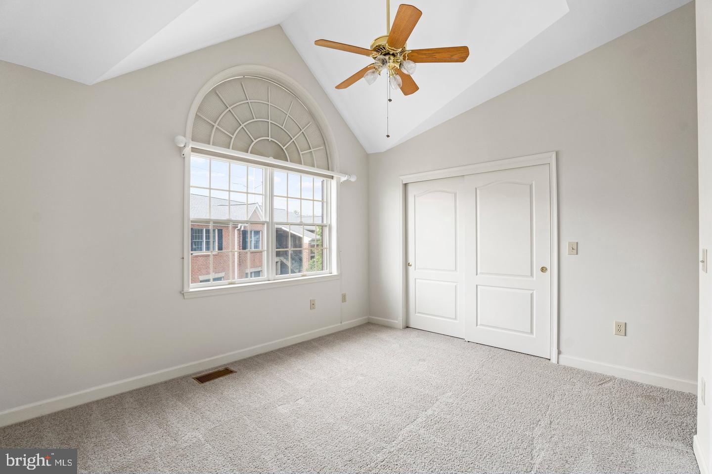 FALLS STATION - Residential Lease