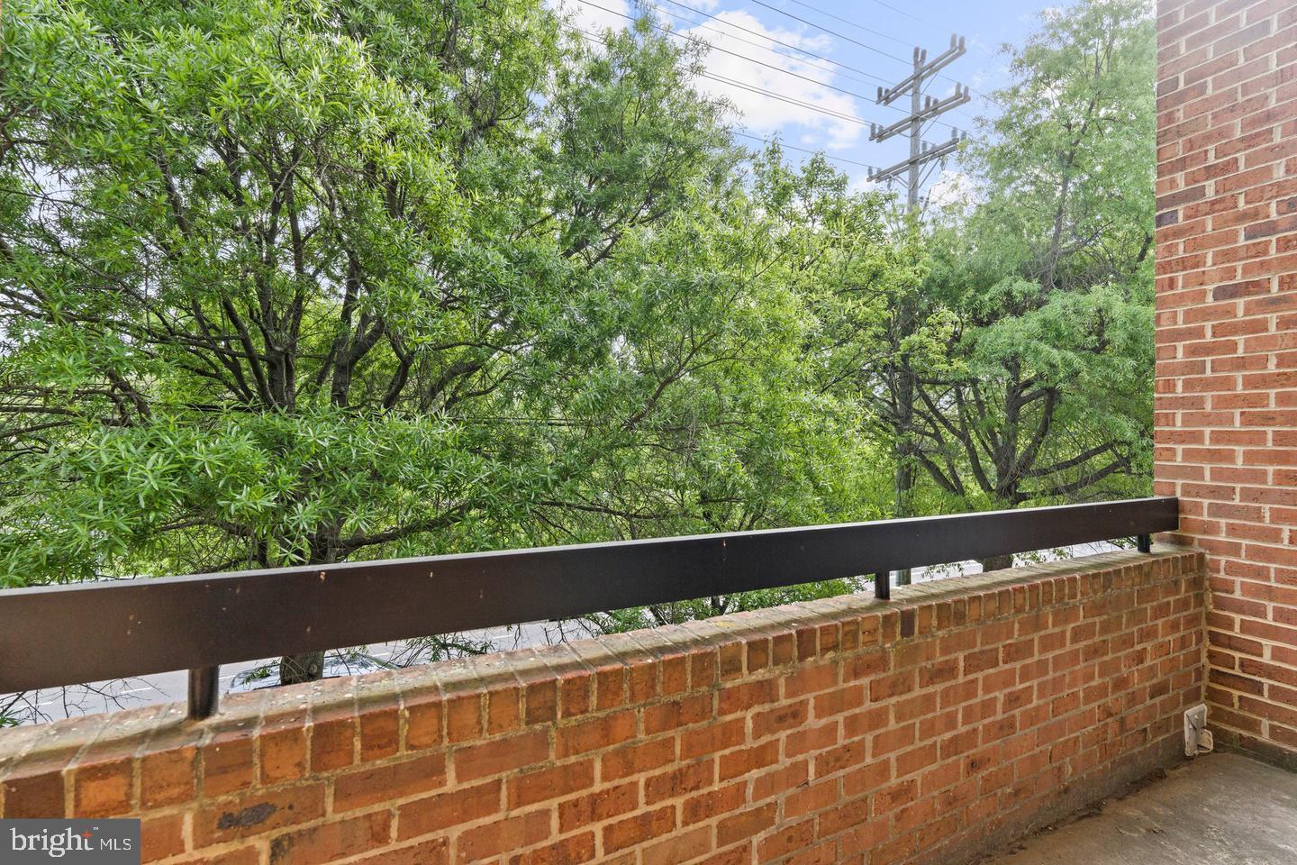 FALLS STATION - Residential Lease