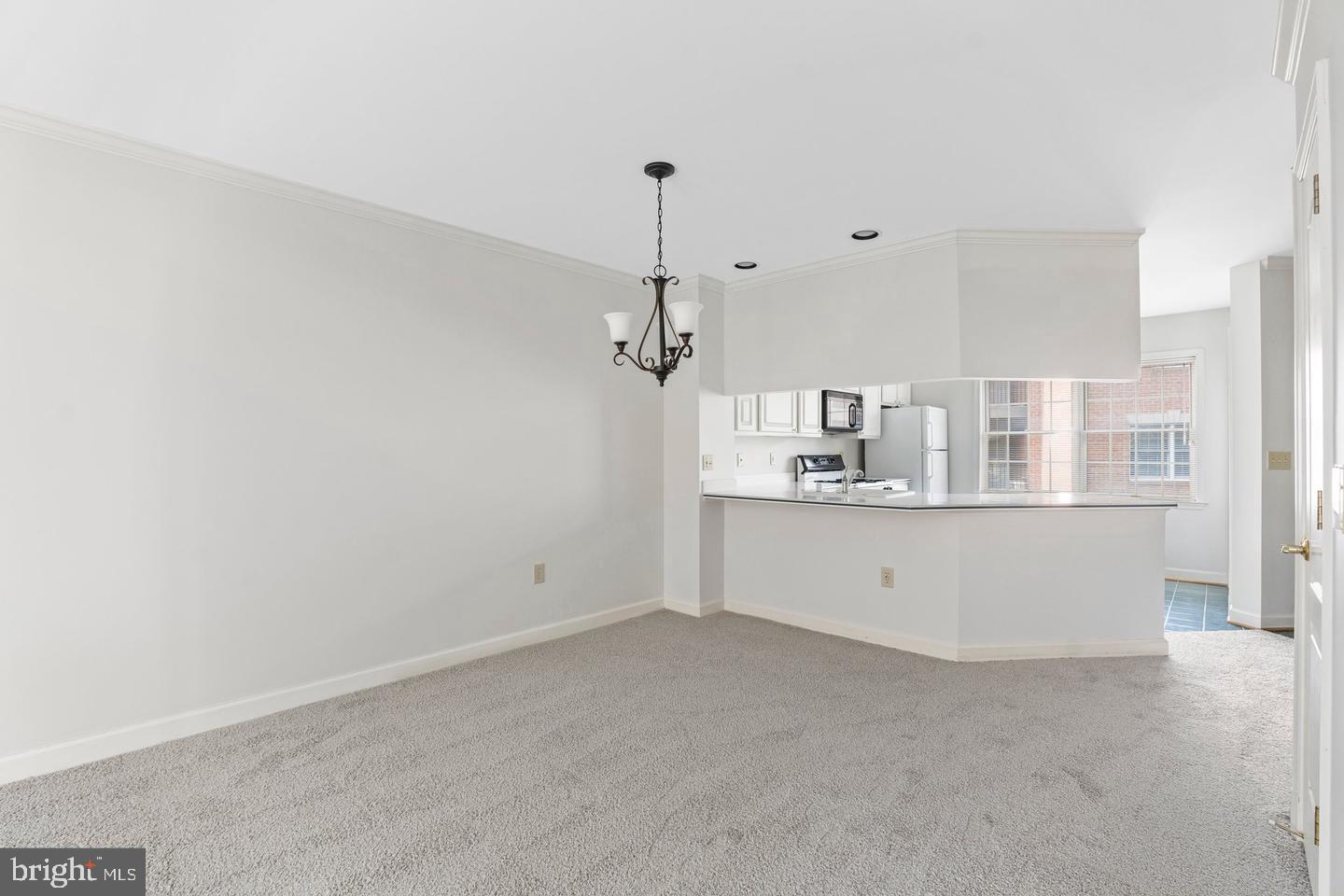 FALLS STATION - Residential Lease