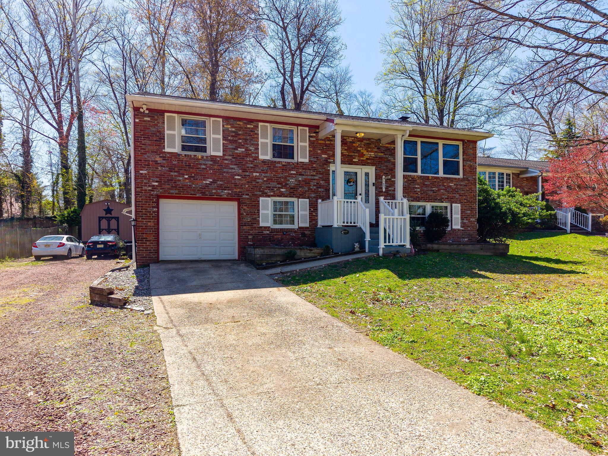 583 LAKE BOULEVARD