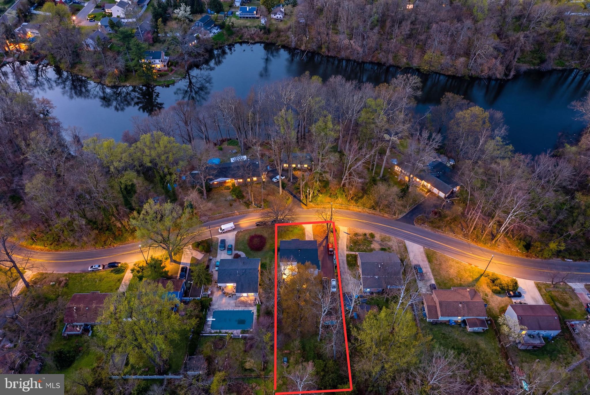 583 LAKE BOULEVARD
