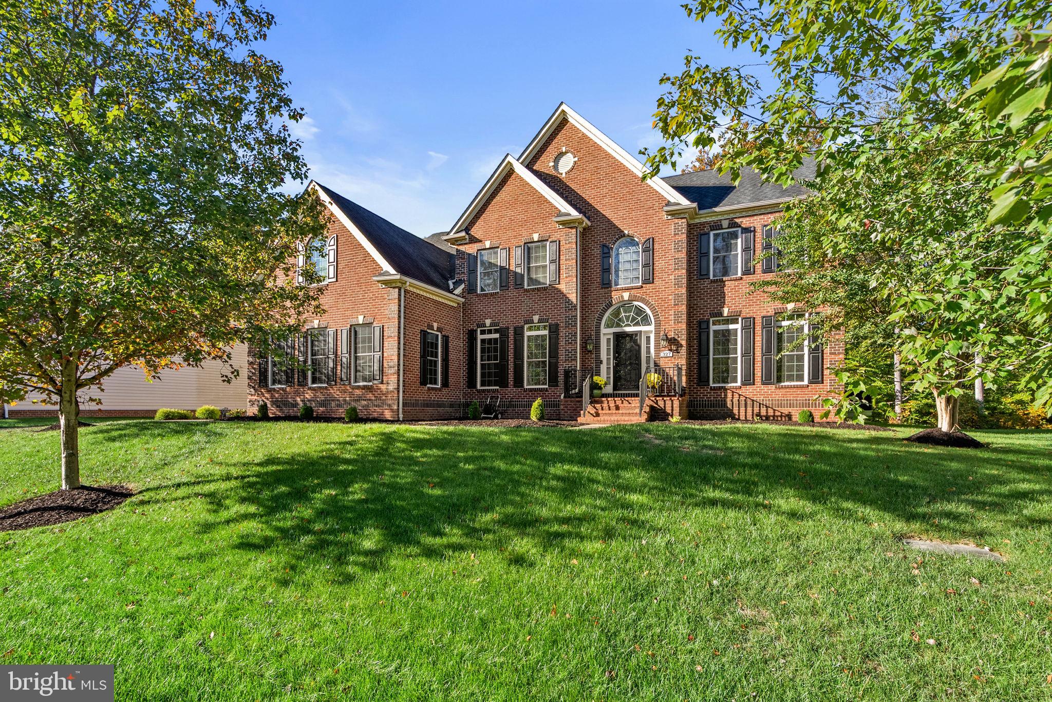 327 PANORA WAY