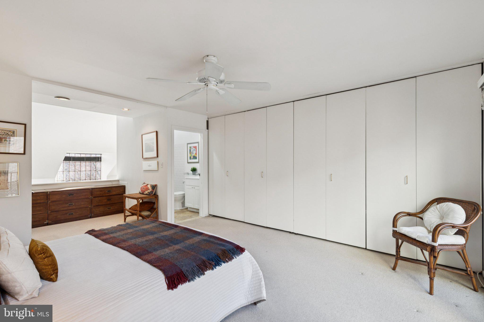 WASHINGTON SQ WEST - Residential