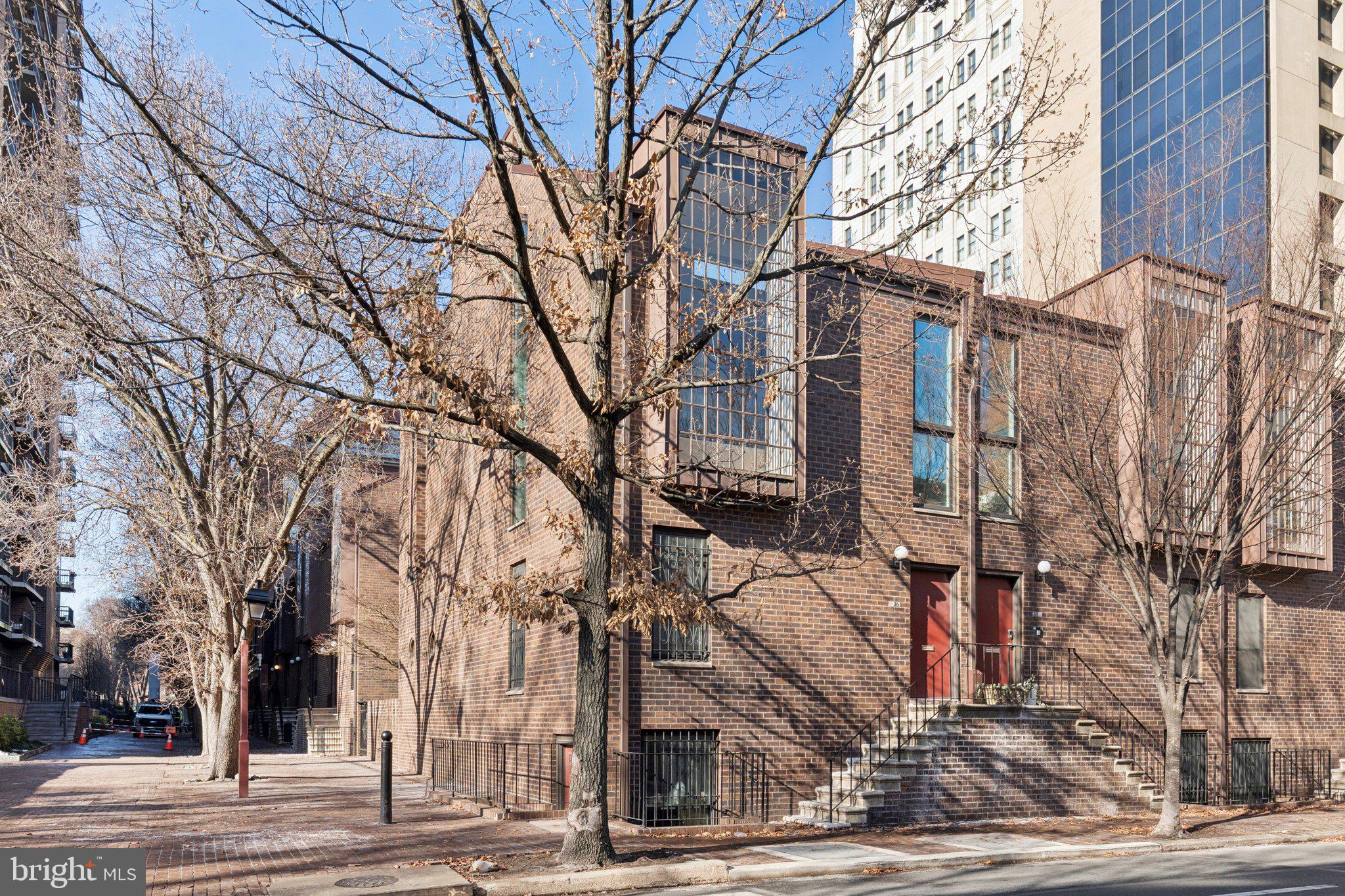 WASHINGTON SQ WEST - Residential