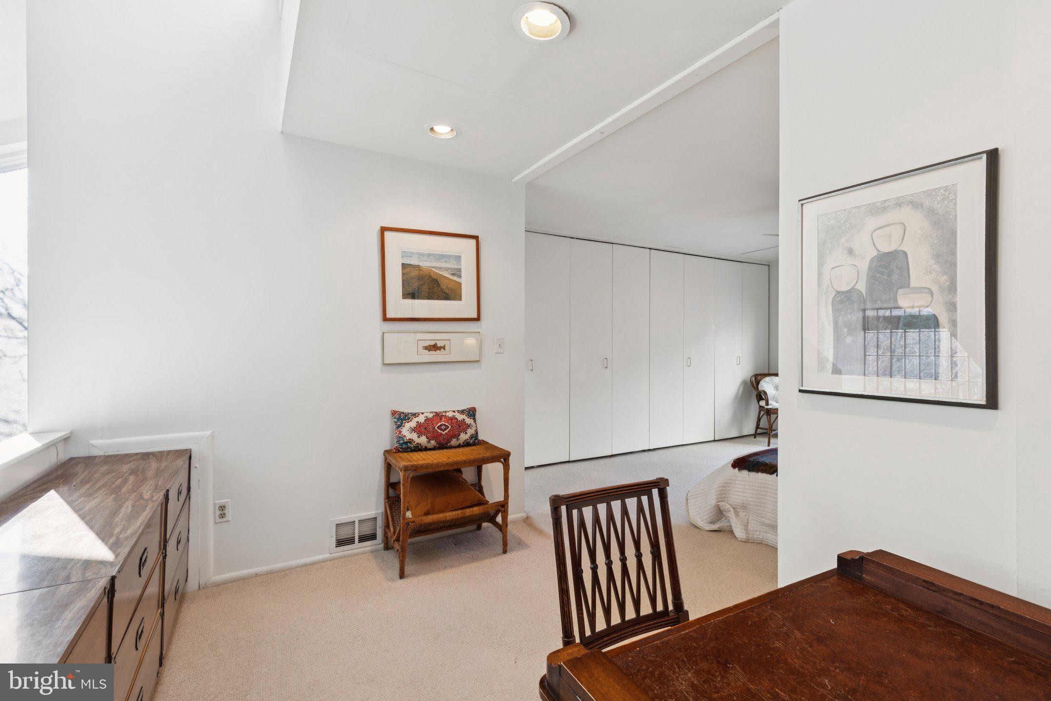 WASHINGTON SQ WEST - Residential