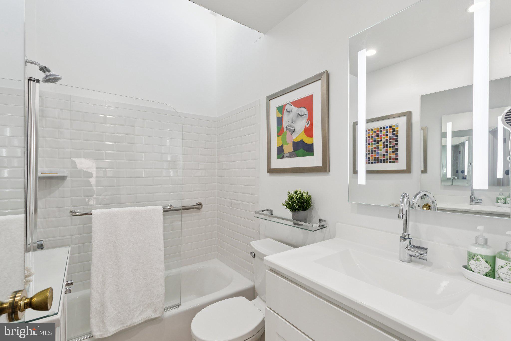 WASHINGTON SQ WEST - Residential