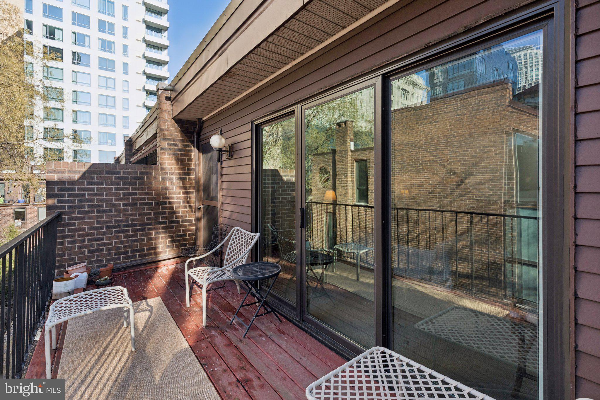 WASHINGTON SQ WEST - Residential