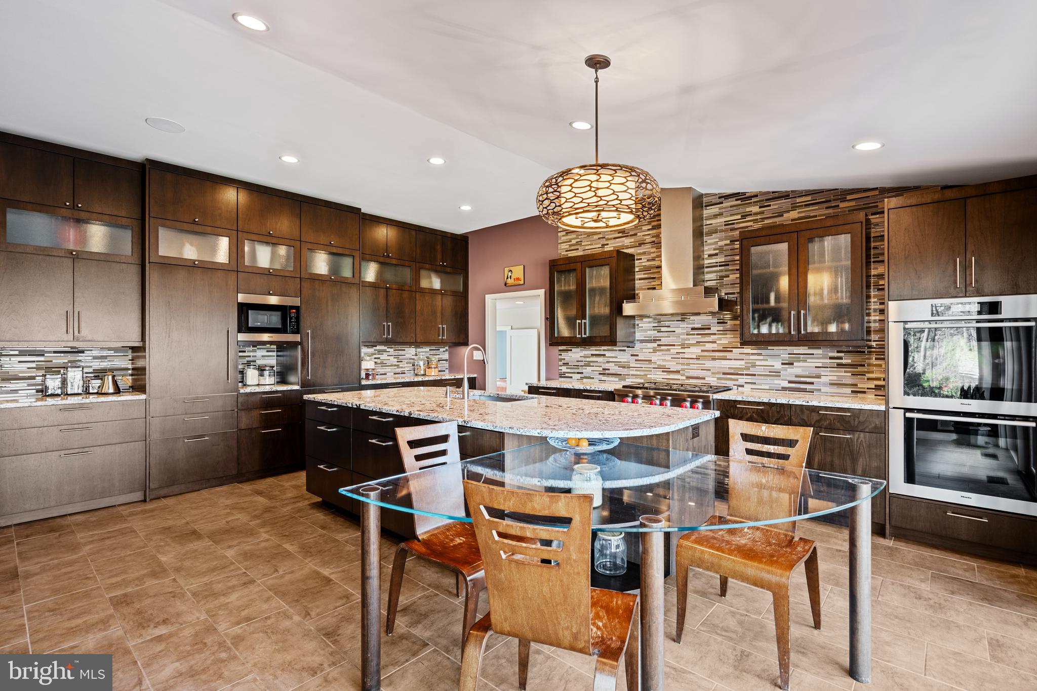 EDGEHILL - Residential