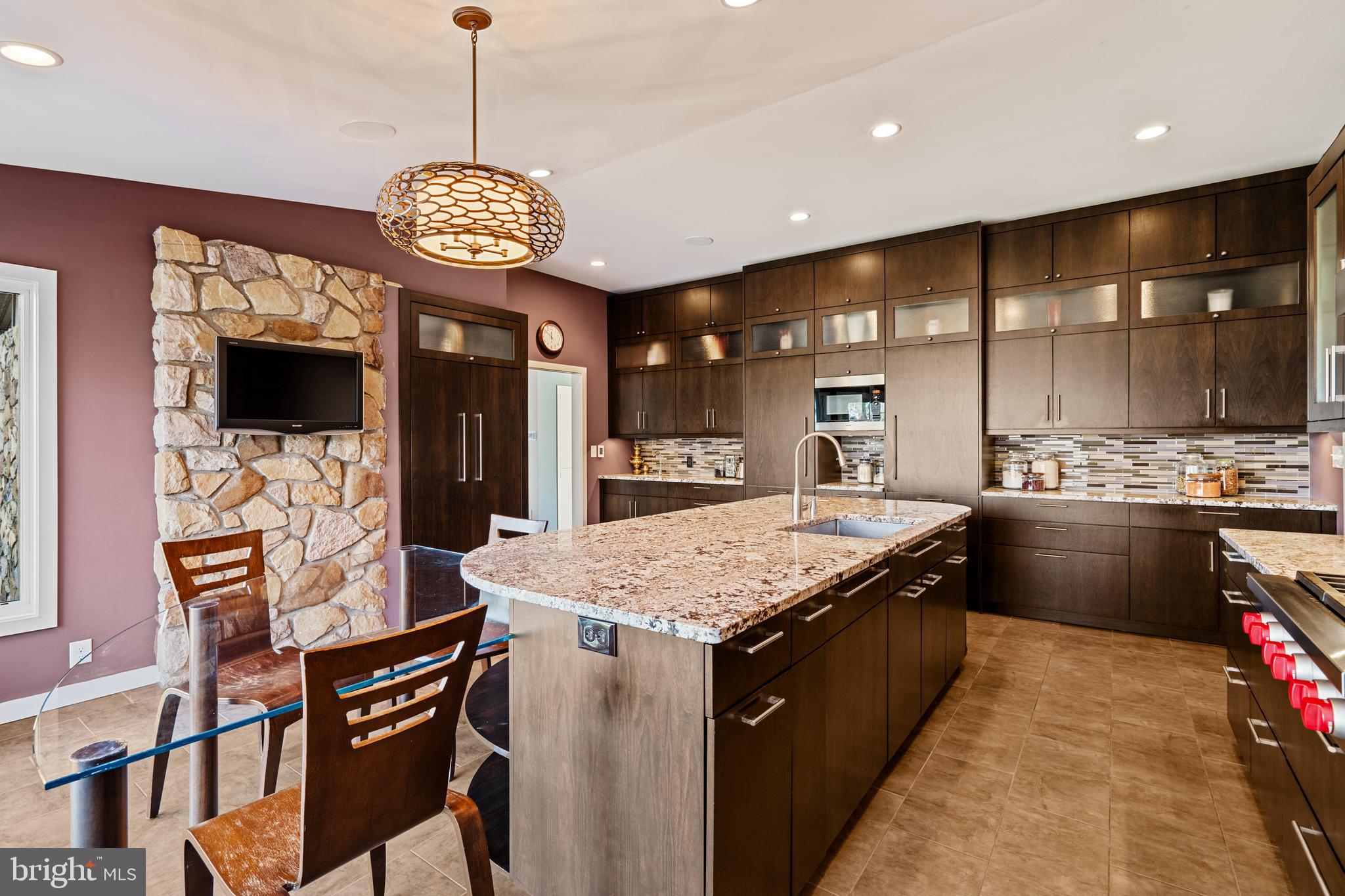 EDGEHILL - Residential