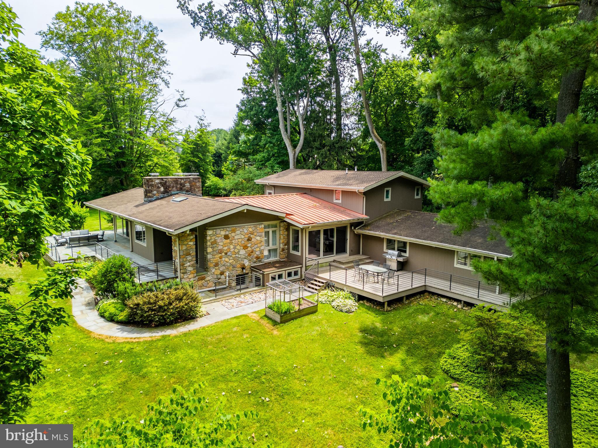 EDGEHILL - Residential