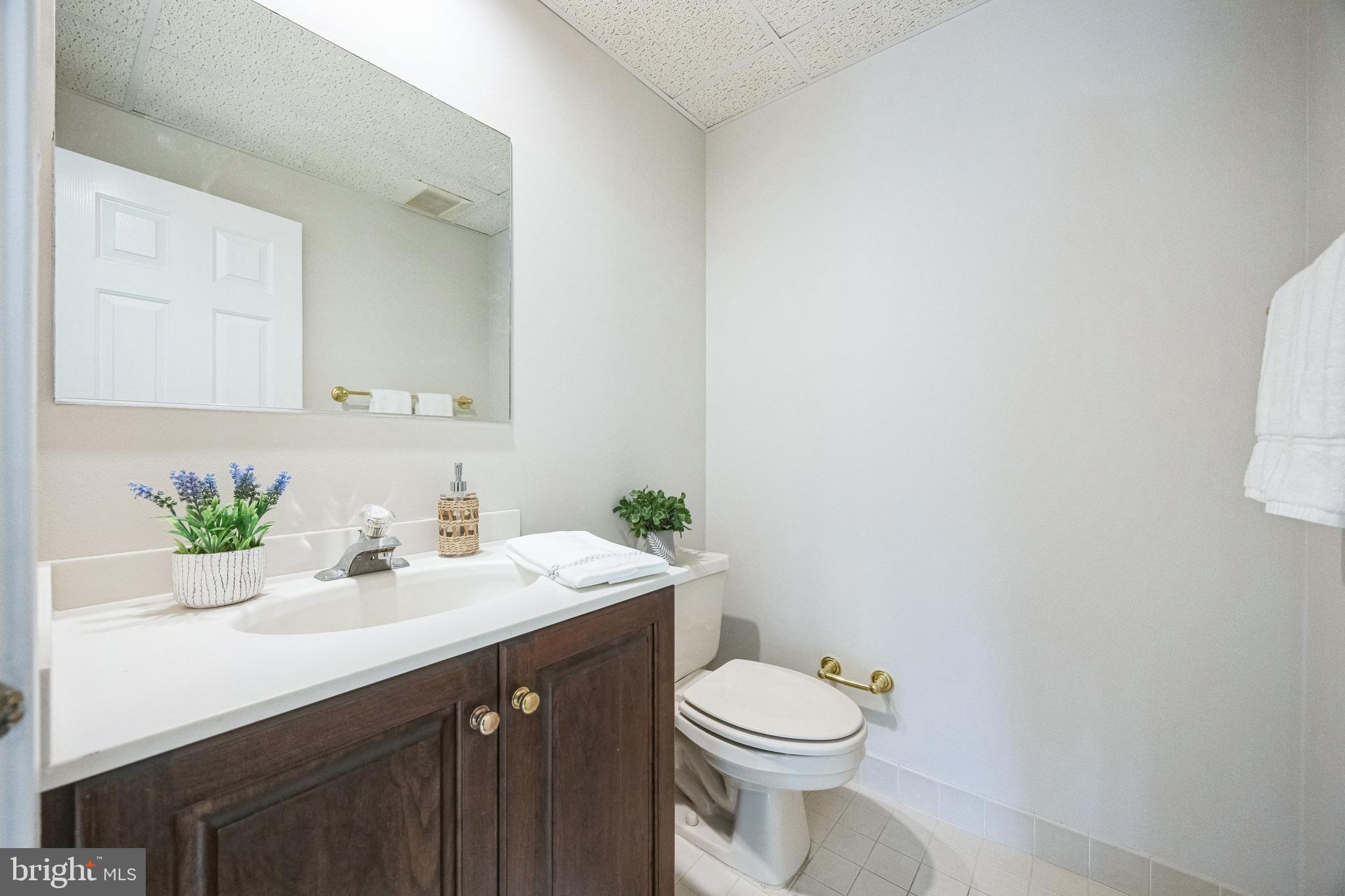 BLUE ROCK MEADOWS - Residential