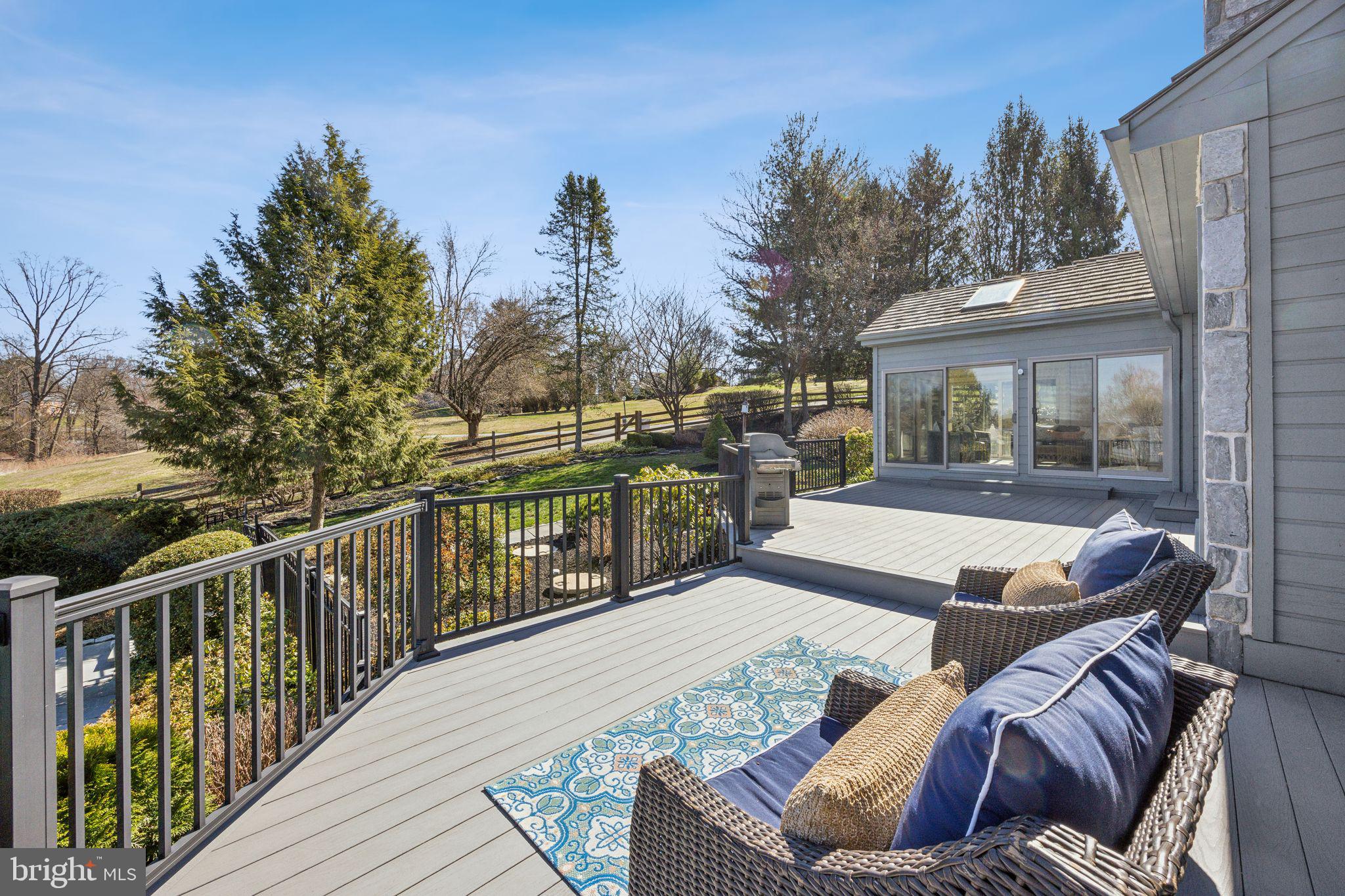 BLUE ROCK MEADOWS - Residential