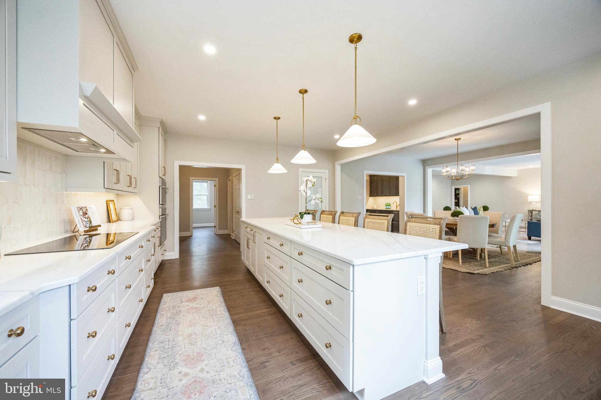 BLUE ROCK MEADOWS - Residential