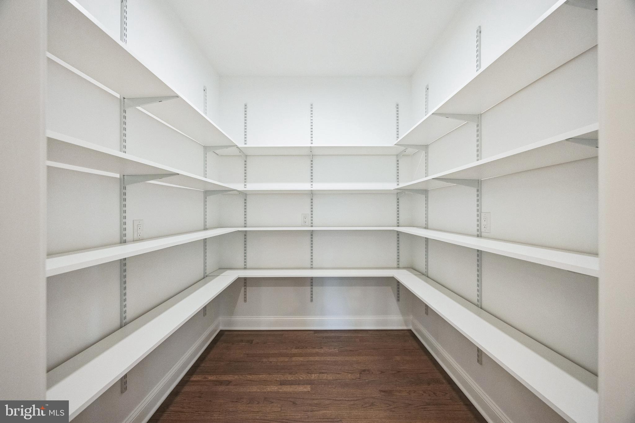 BLUE ROCK MEADOWS - Residential