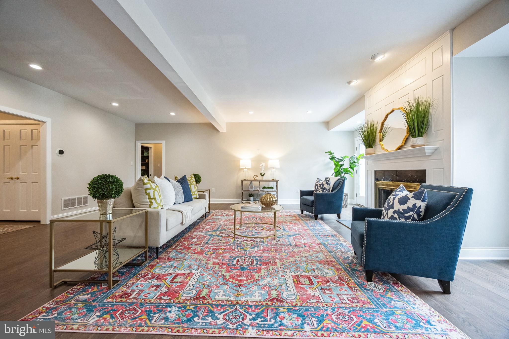 BLUE ROCK MEADOWS - Residential