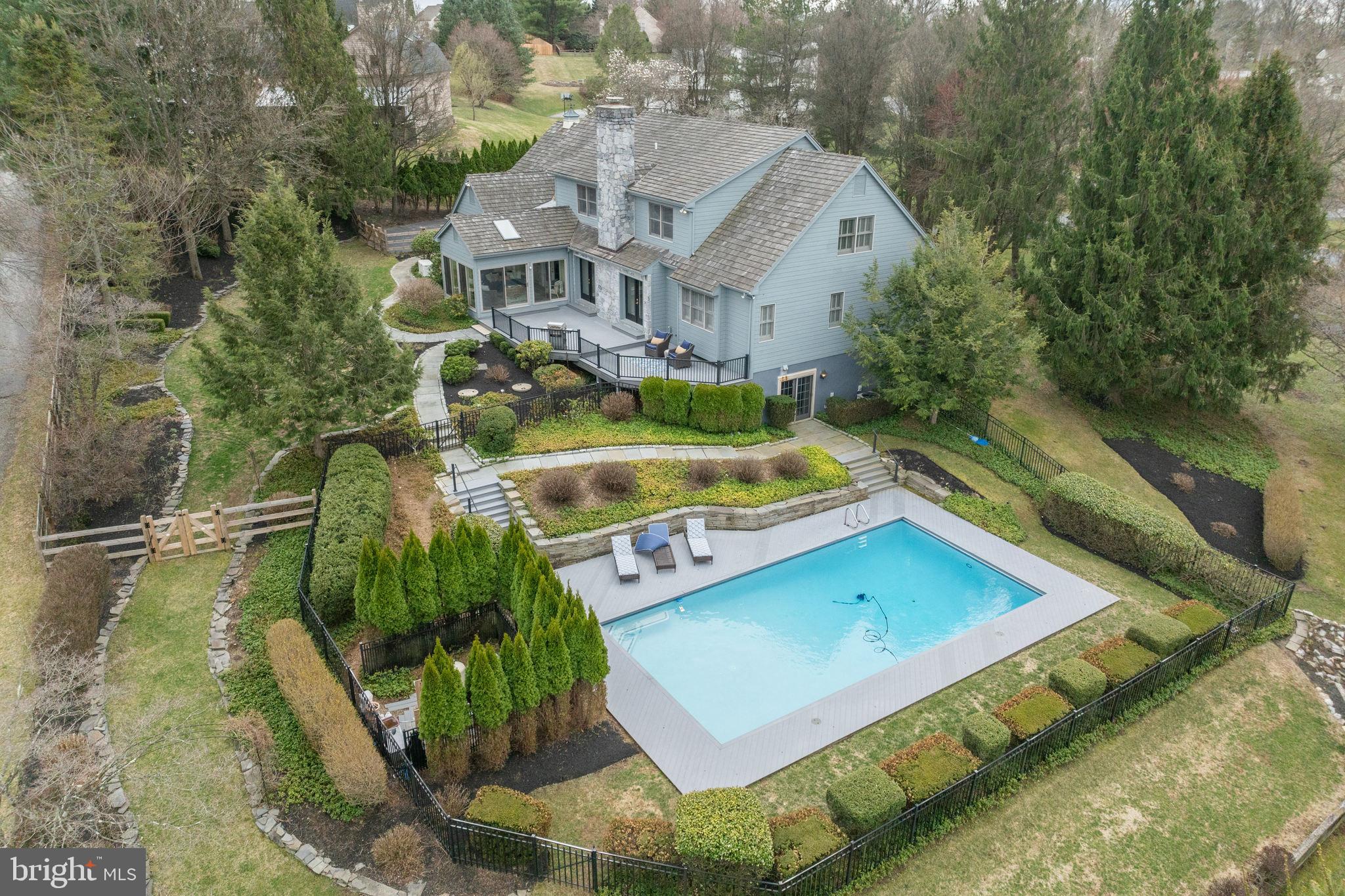 BLUE ROCK MEADOWS - Residential