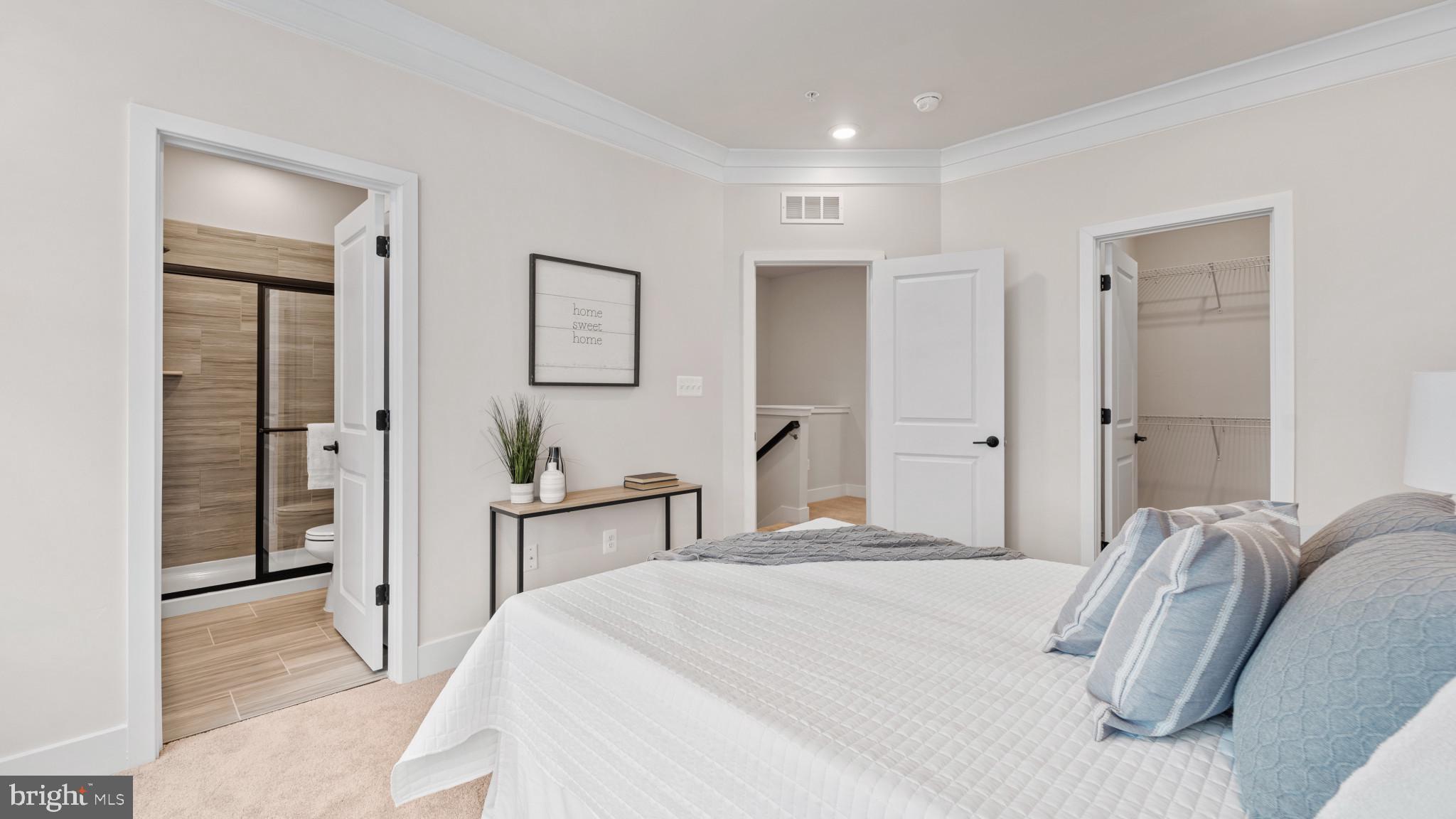 MEDFIELD - Residential