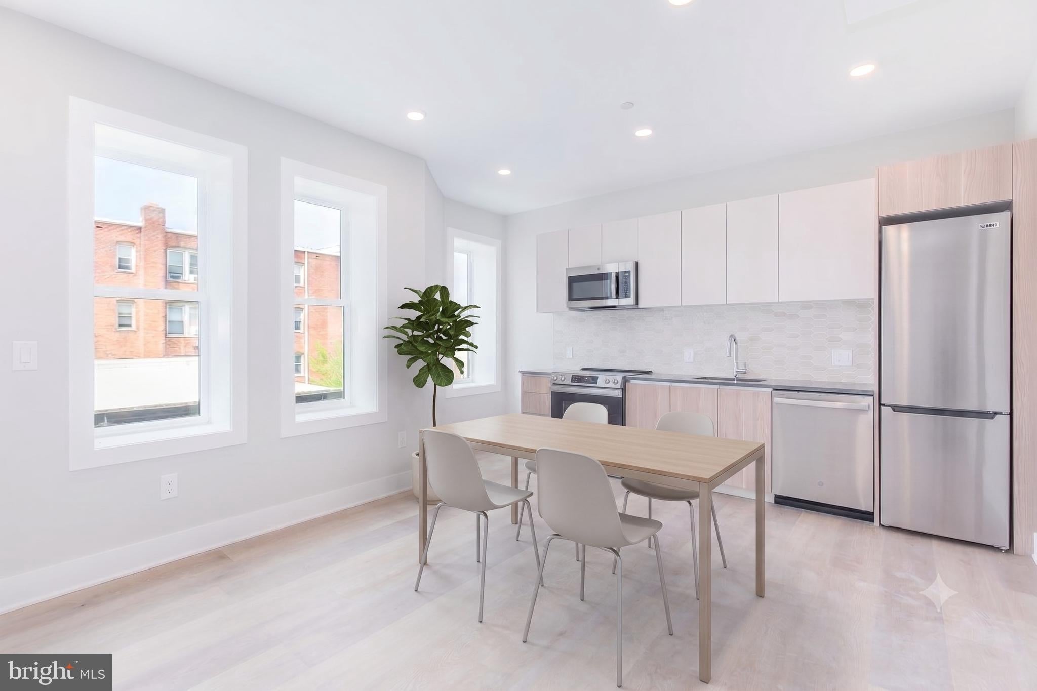933 N STREET NW 204