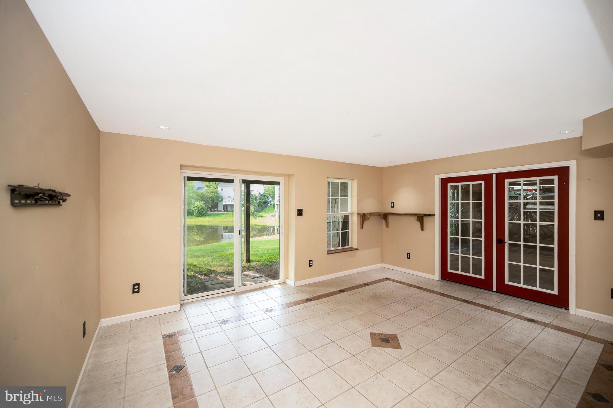 BROOKSIDE - Residential