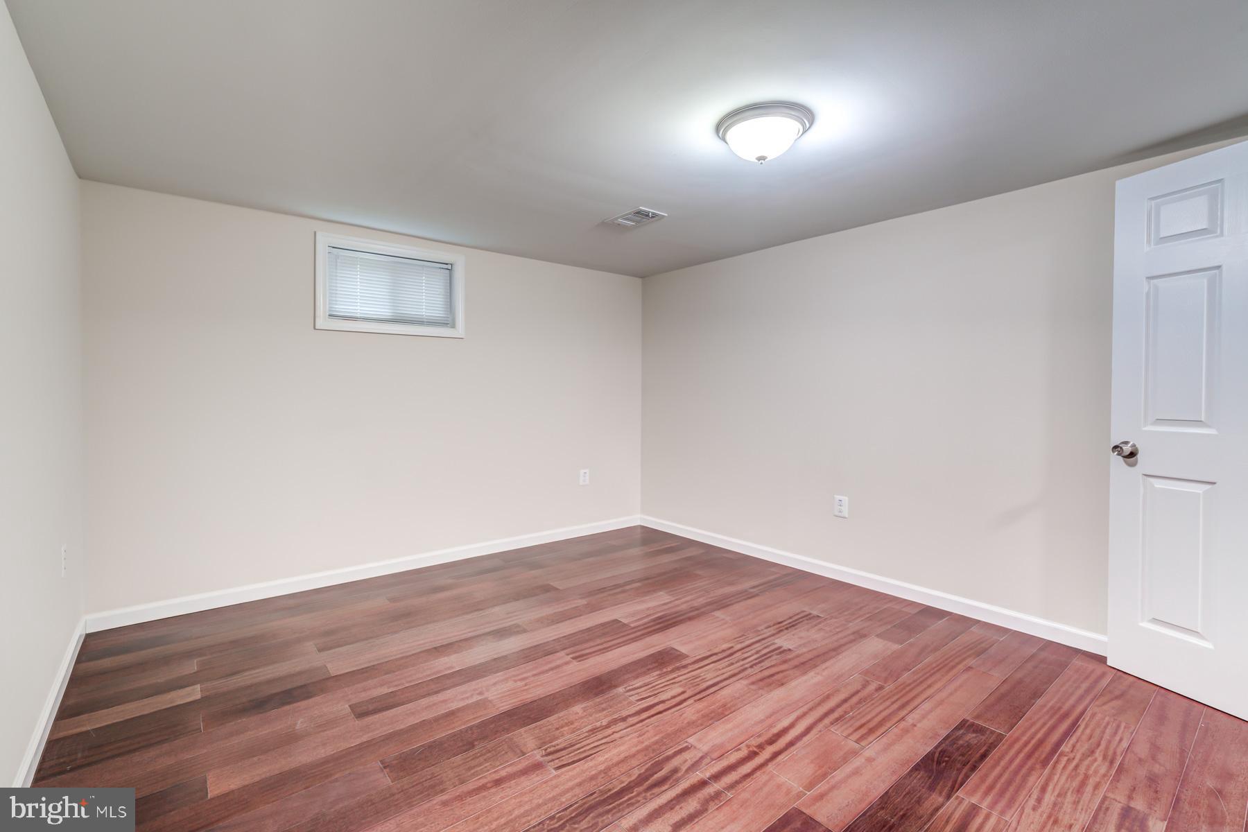 MANASSAS PARK - Residential