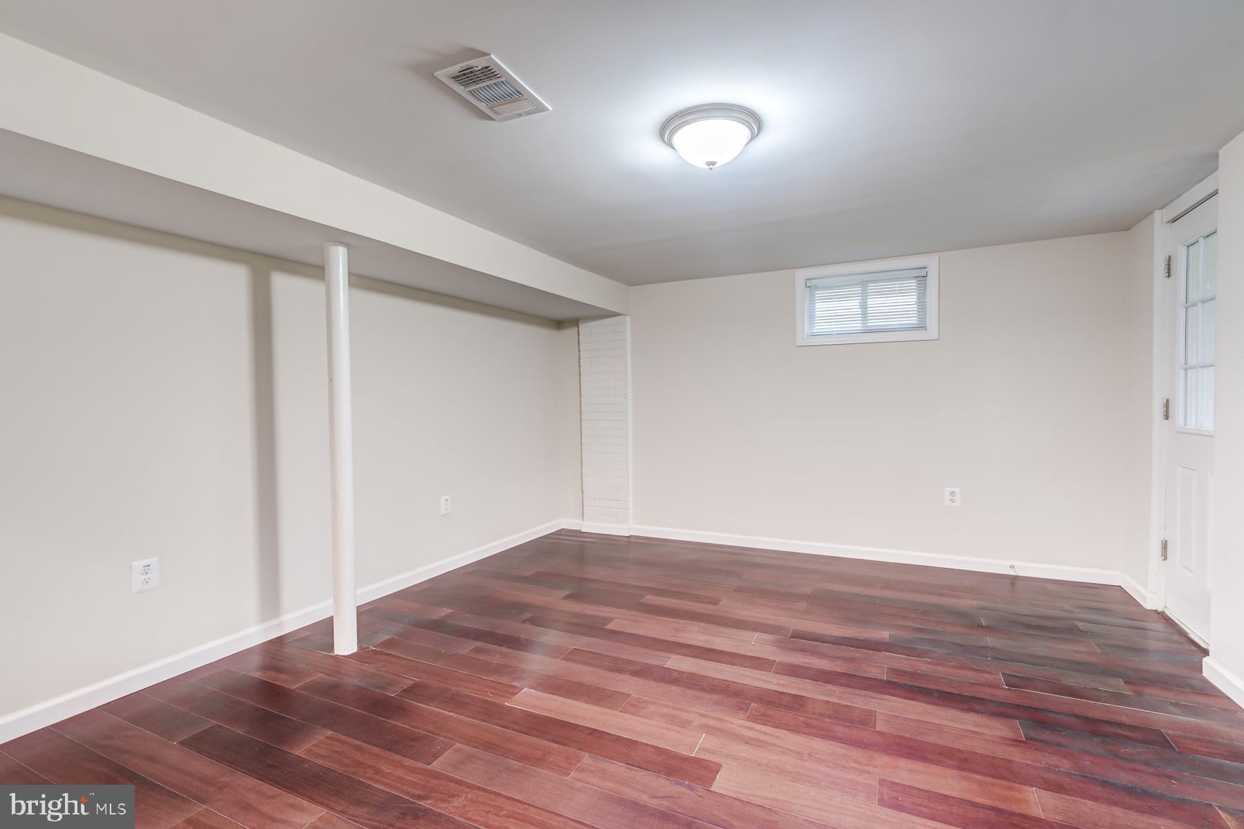 MANASSAS PARK - Residential