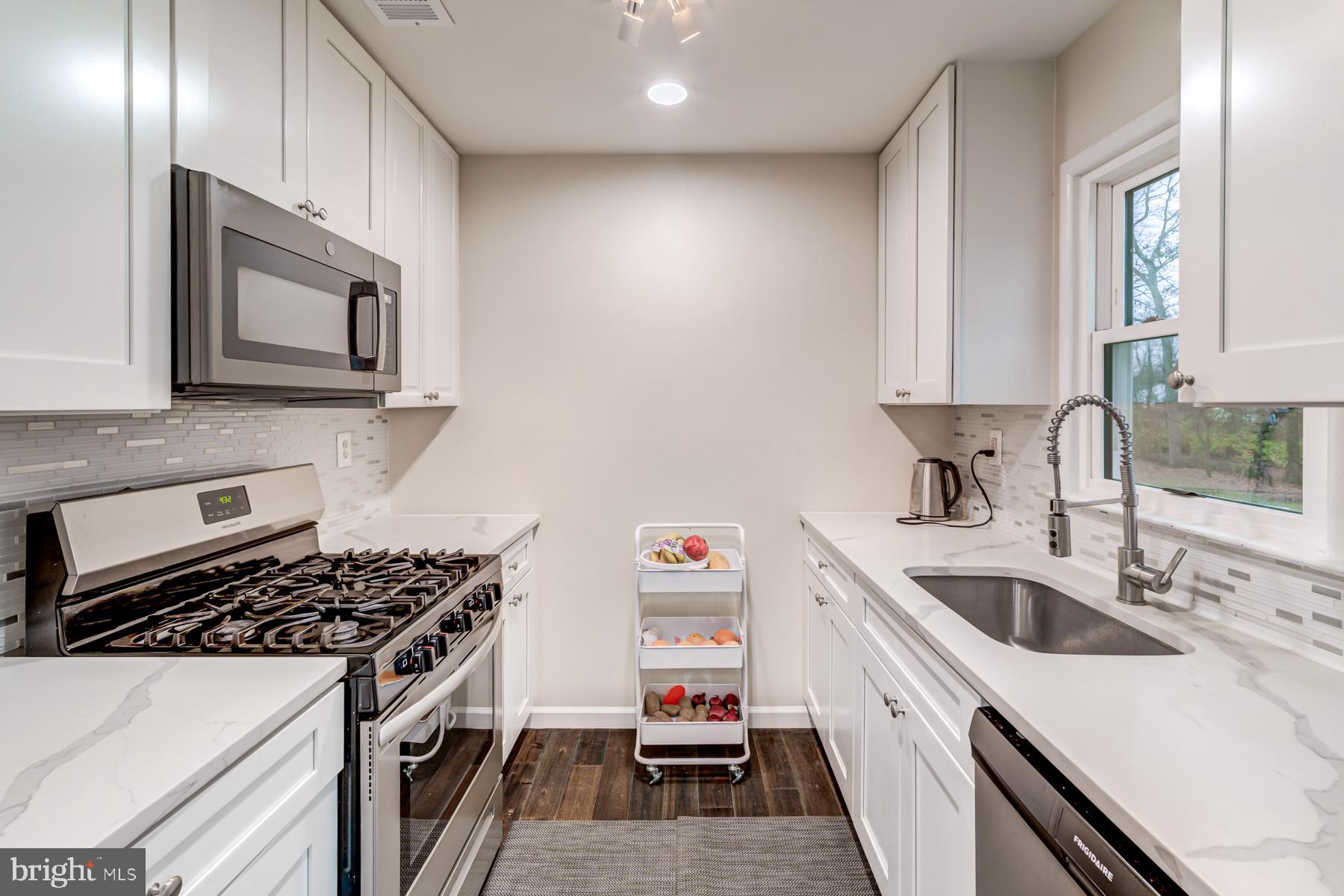 MANASSAS PARK - Residential