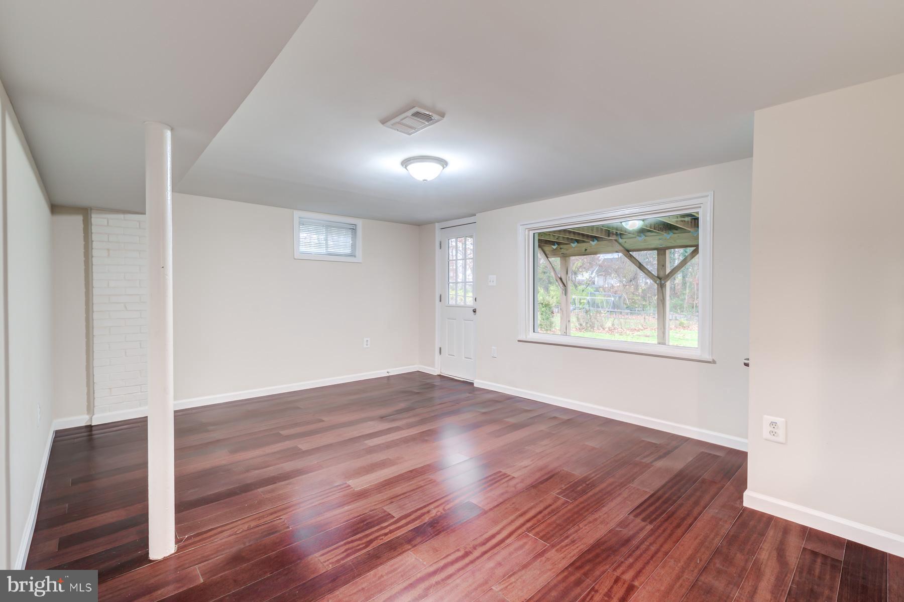 MANASSAS PARK - Residential