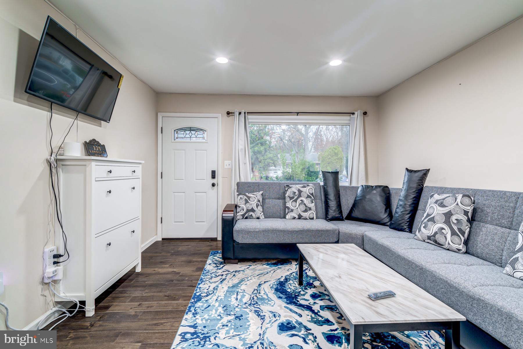 MANASSAS PARK - Residential