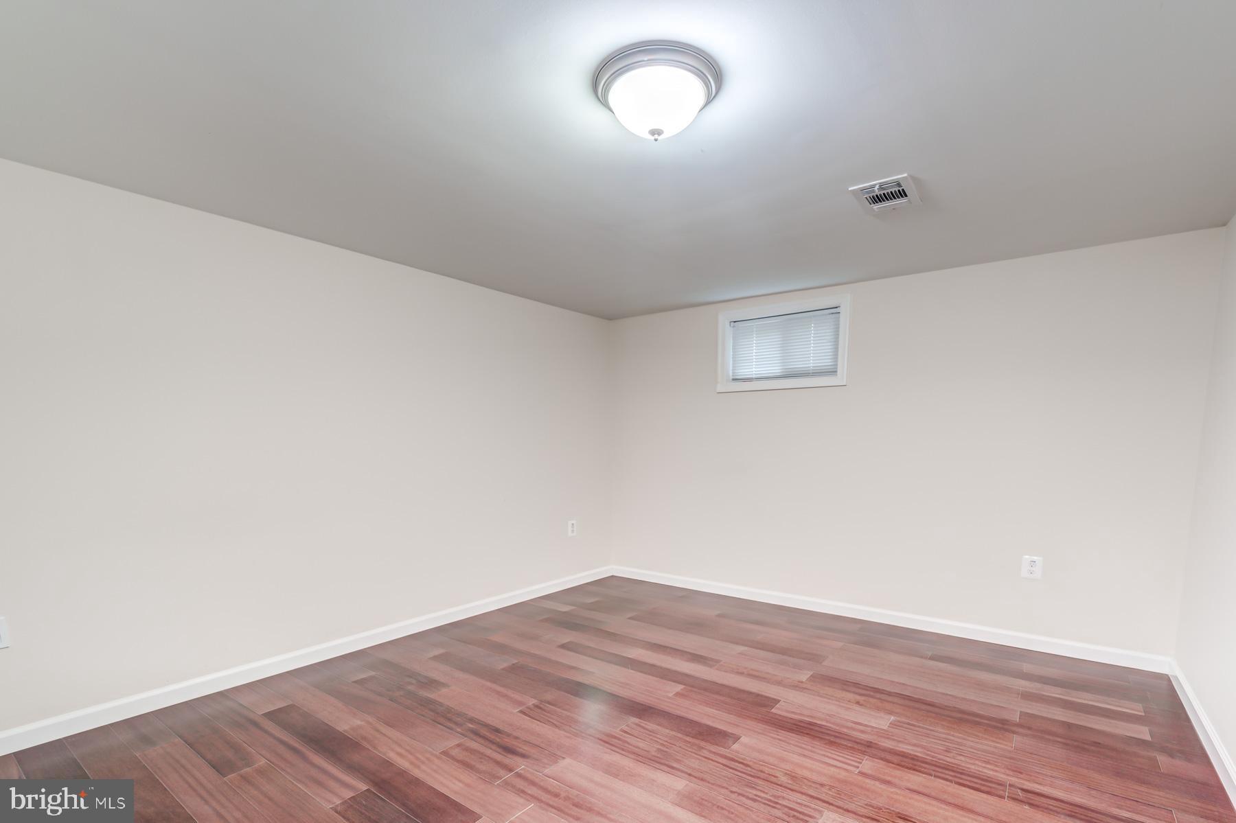 MANASSAS PARK - Residential